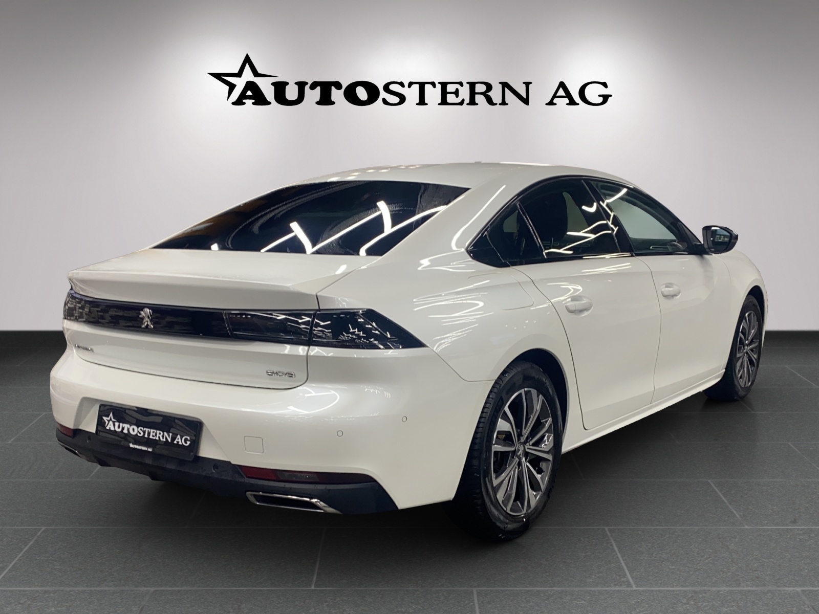 PEUGEOT 508 1.2 PureTech Allure Pack EAT8-image-4