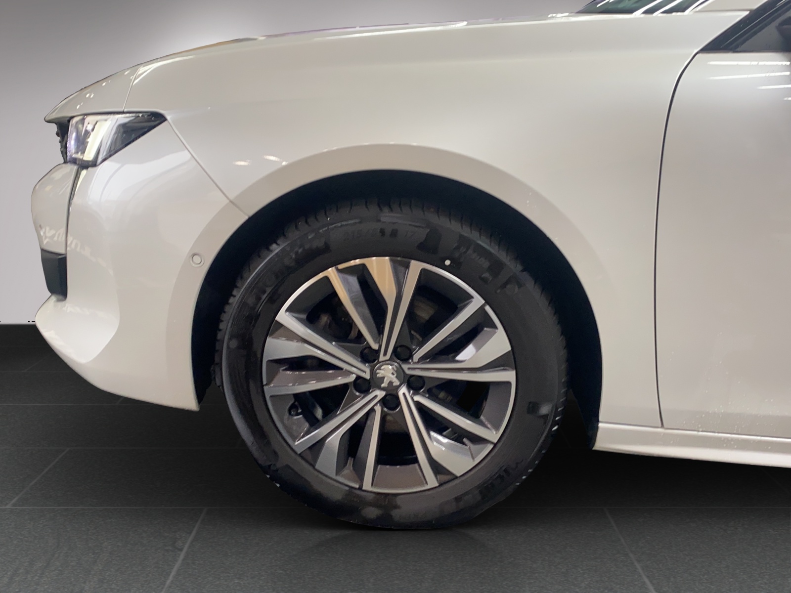 PEUGEOT 508 1.2 PureTech Allure Pack EAT8-image-21