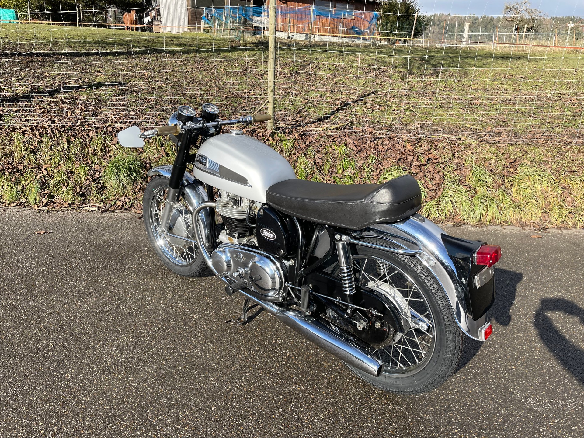 NORTON 650SS-image-1