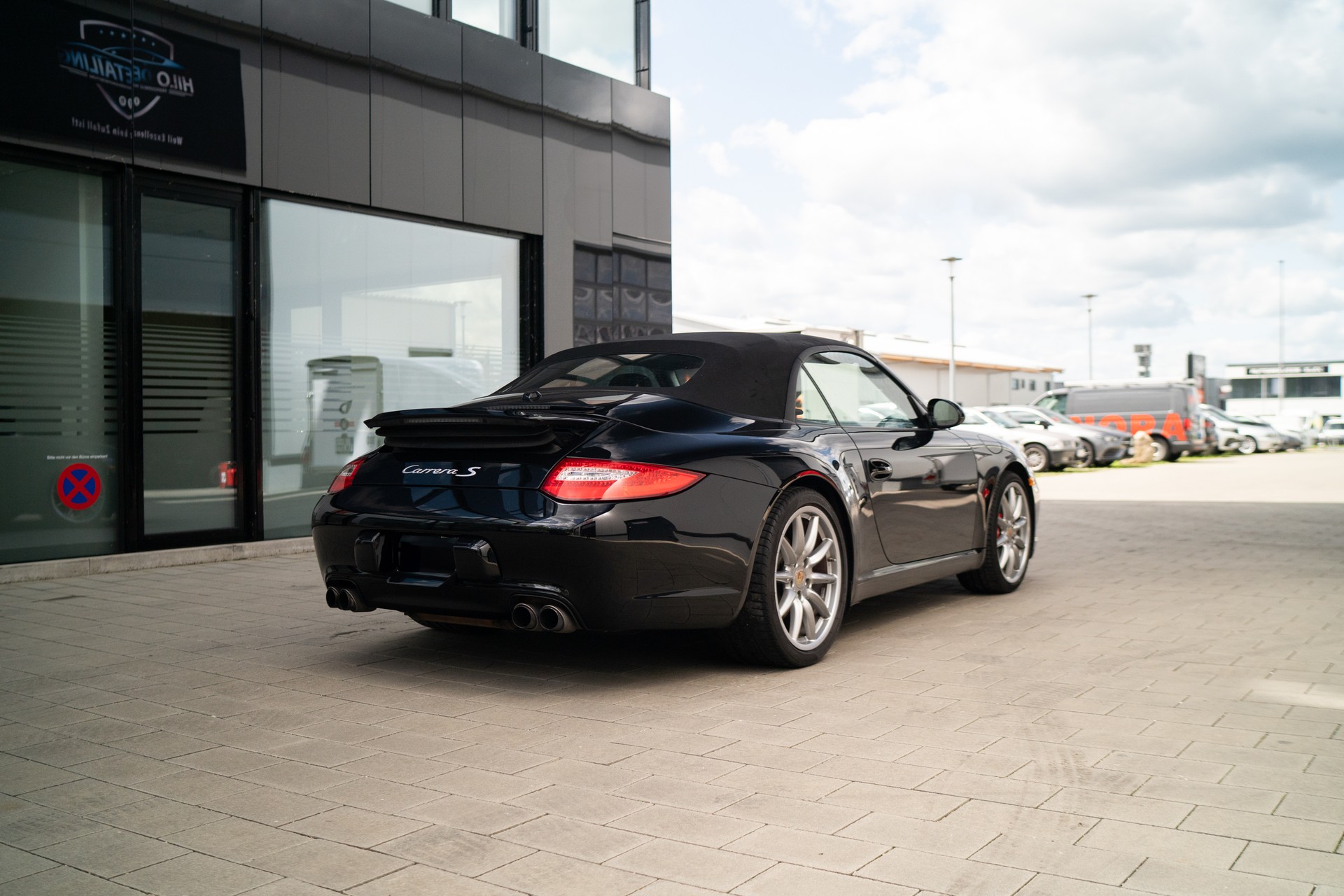 PORSCHE 911 Cabrio Carrera S-image-3