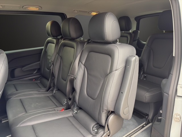 MERCEDES-BENZ EQV 300 lang-image-7