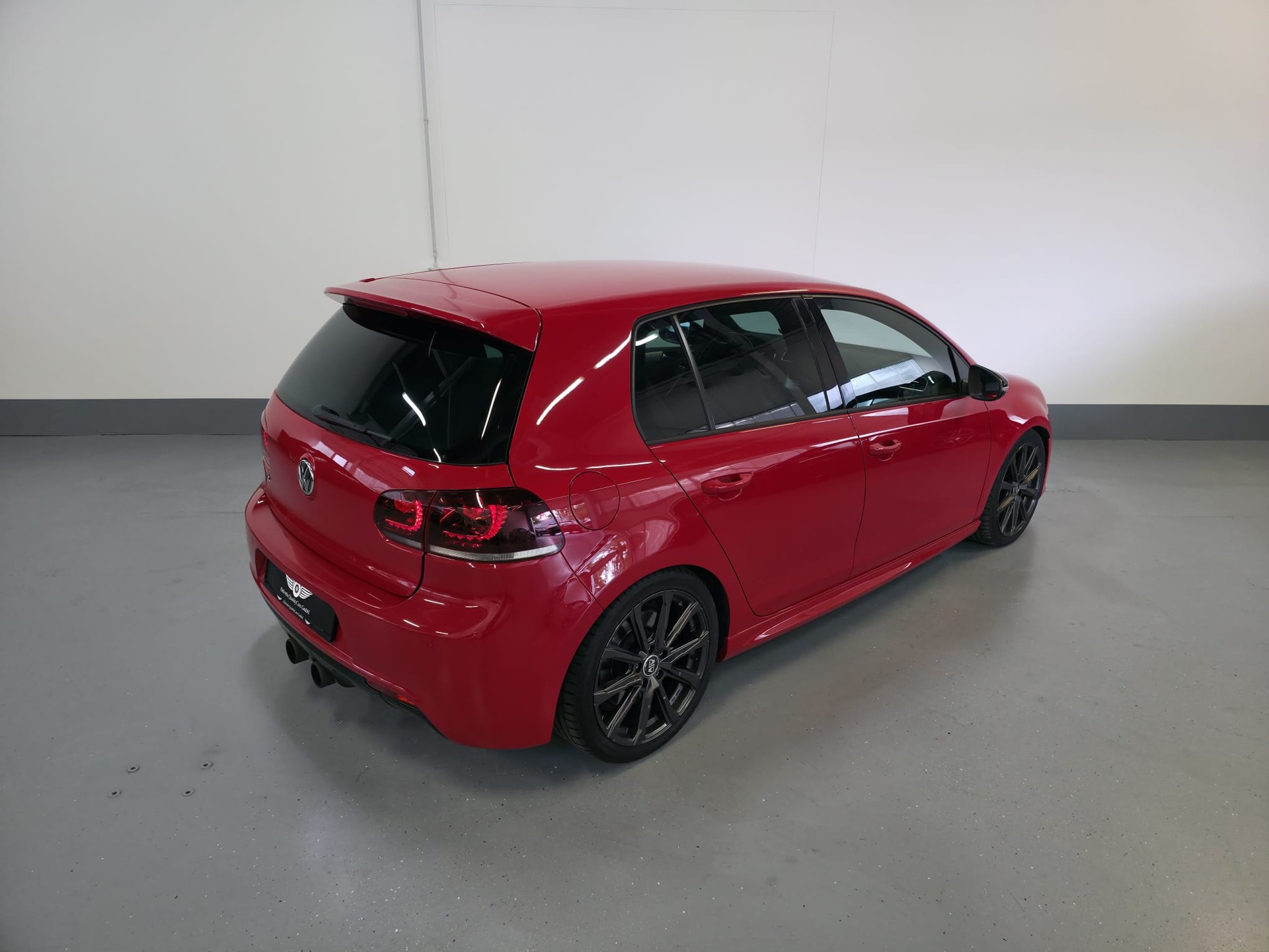 VW Golf 2.0 TSI R 4Motion DSG-image-8