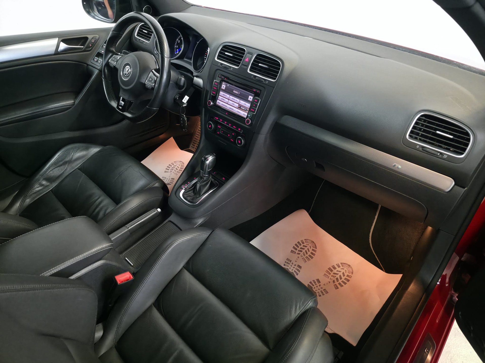 VW Golf 2.0 TSI R 4Motion DSG-image-17
