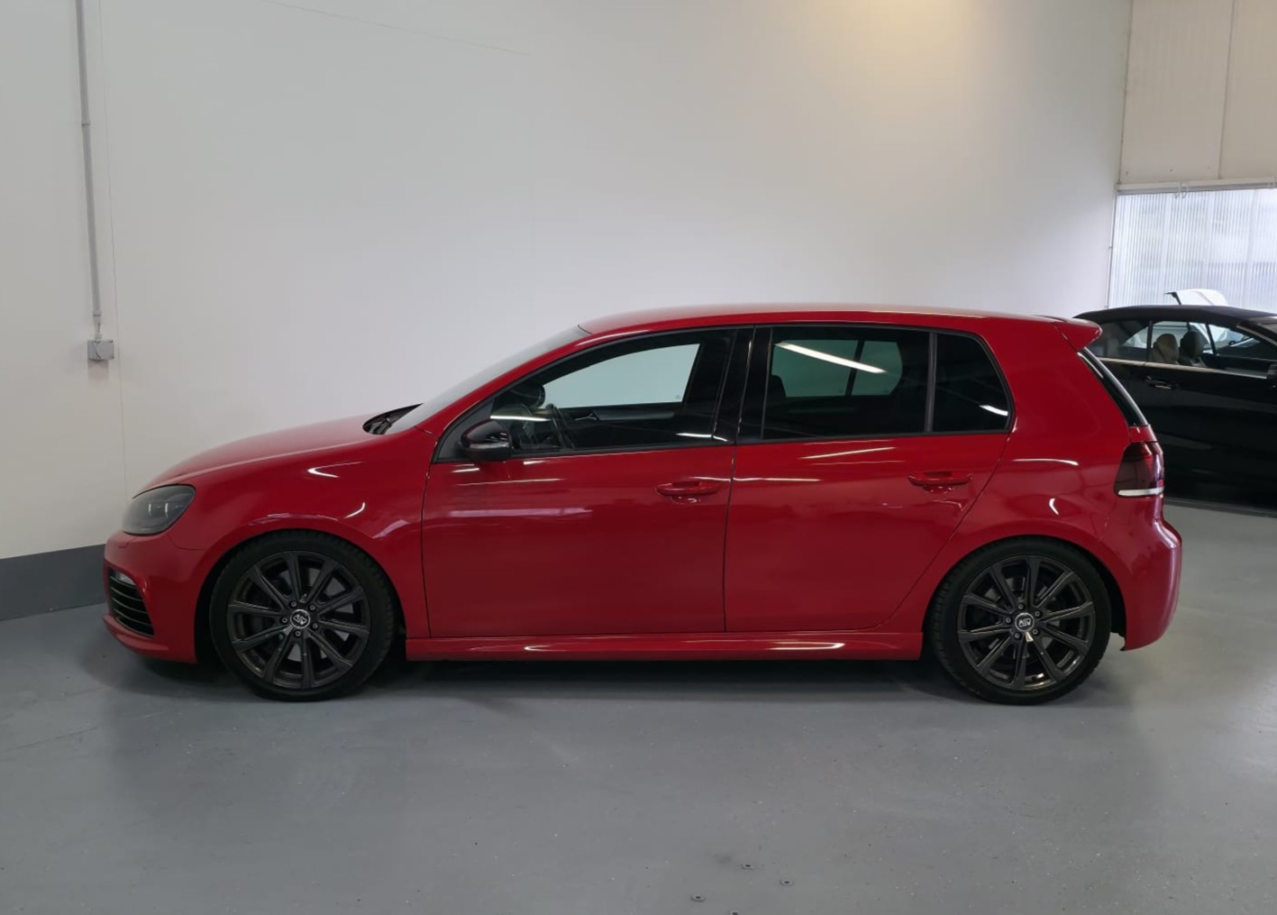 VW Golf 2.0 TSI R 4Motion DSG-image-5