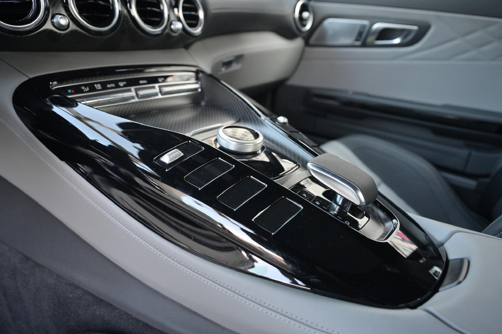 MERCEDES-BENZ AMG GT C Speedshift DCT-image-7