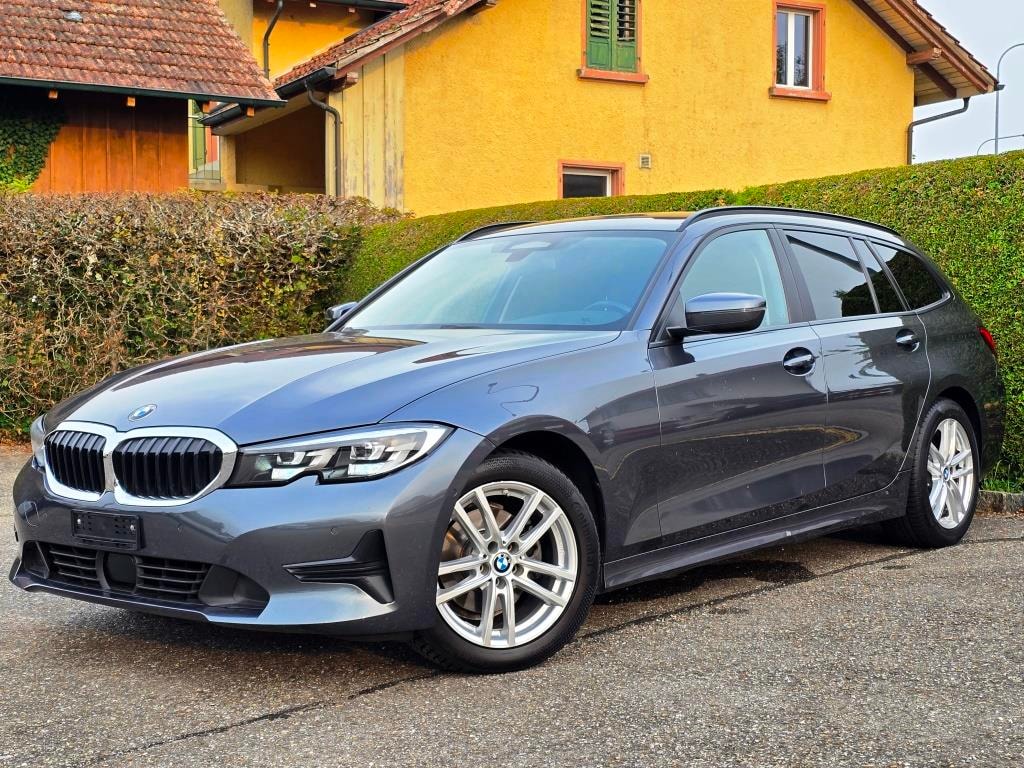BMW 320d xDrive 48V Touring Steptronic-image-1