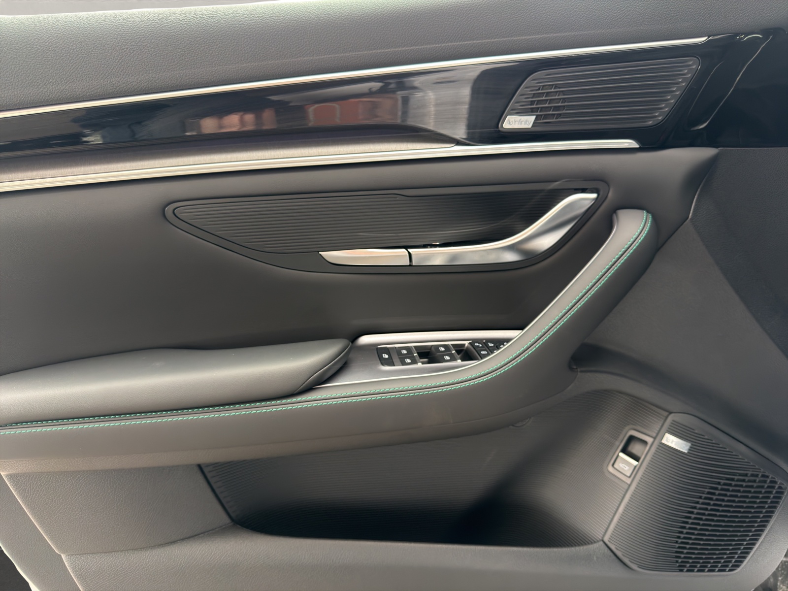 BYD Seal U DM-i Design-image-10