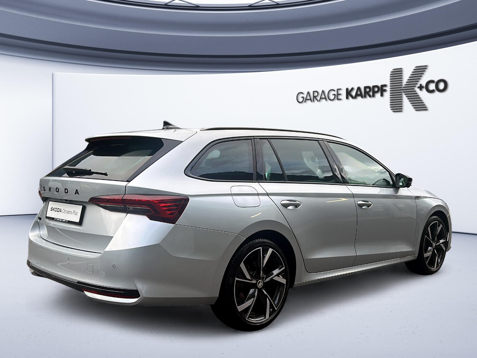 SKODA Octavia Combi 1.5 TSI mHEV DSG Sport Line-image-4