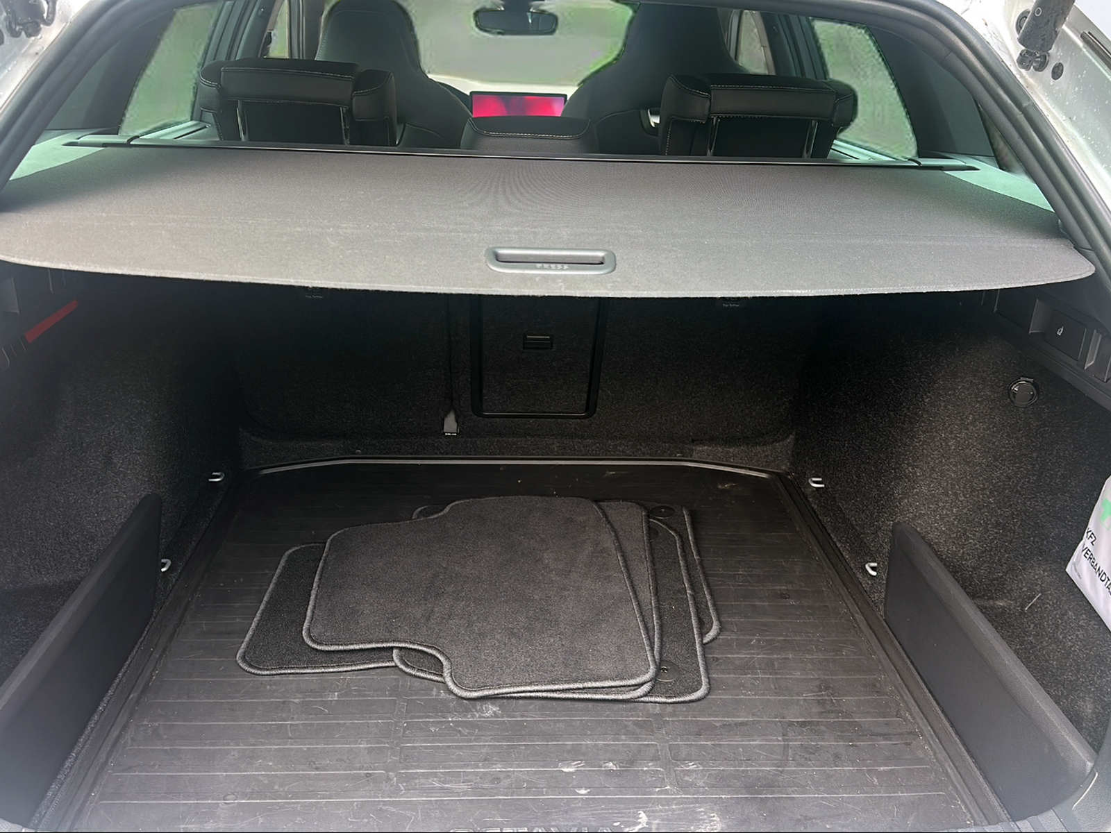 SKODA Octavia Combi 1.5 TSI mHEV DSG Sport Line-image-8