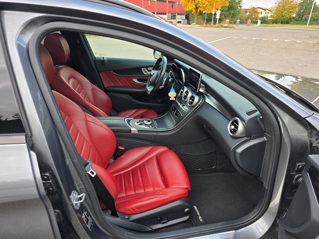 MERCEDES-BENZ C 400 AMG Line 4matic Kombi-image-15