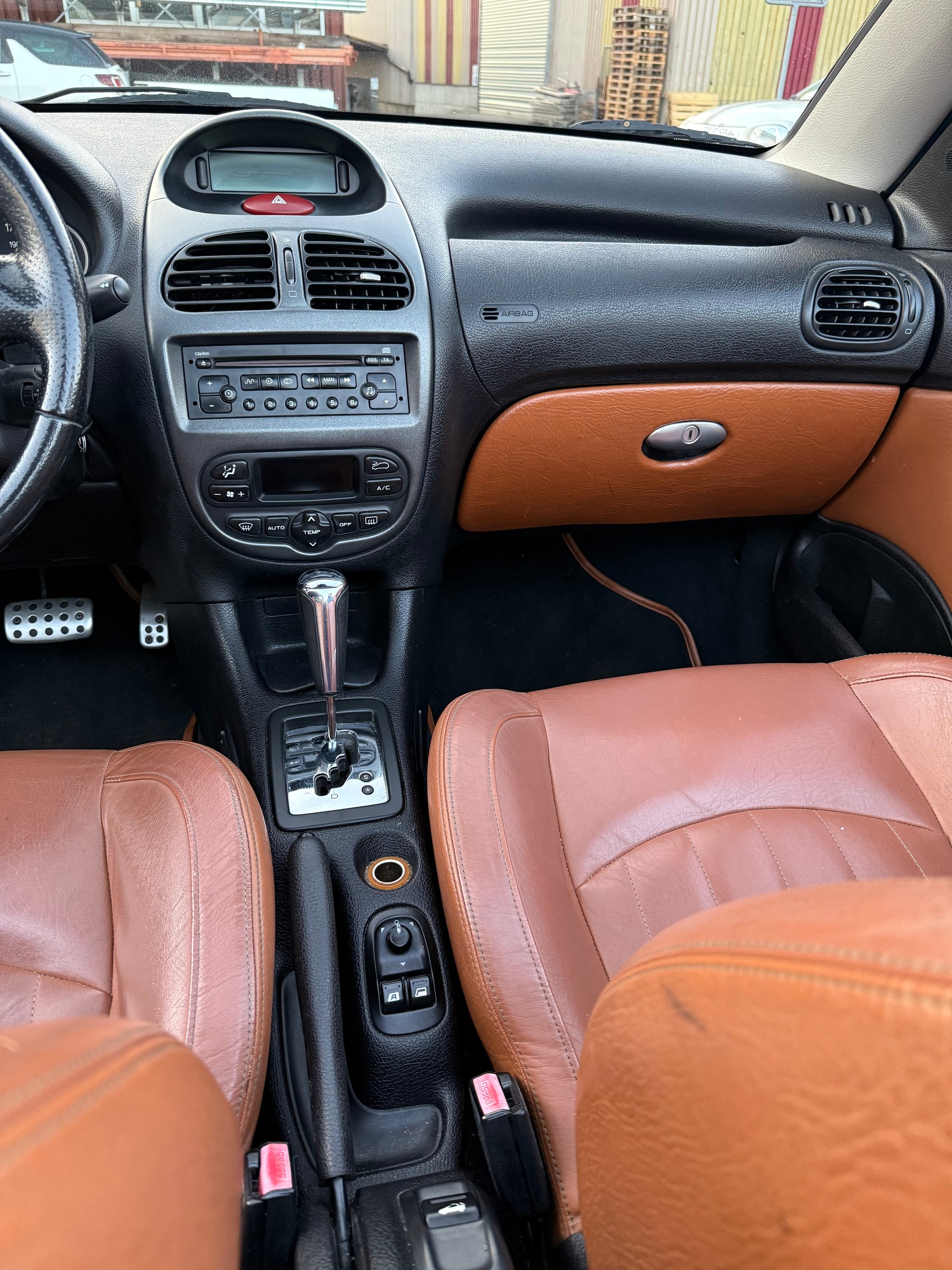 PEUGEOT 206 CC 1.6 16V Roland Garros Automatic-image-9