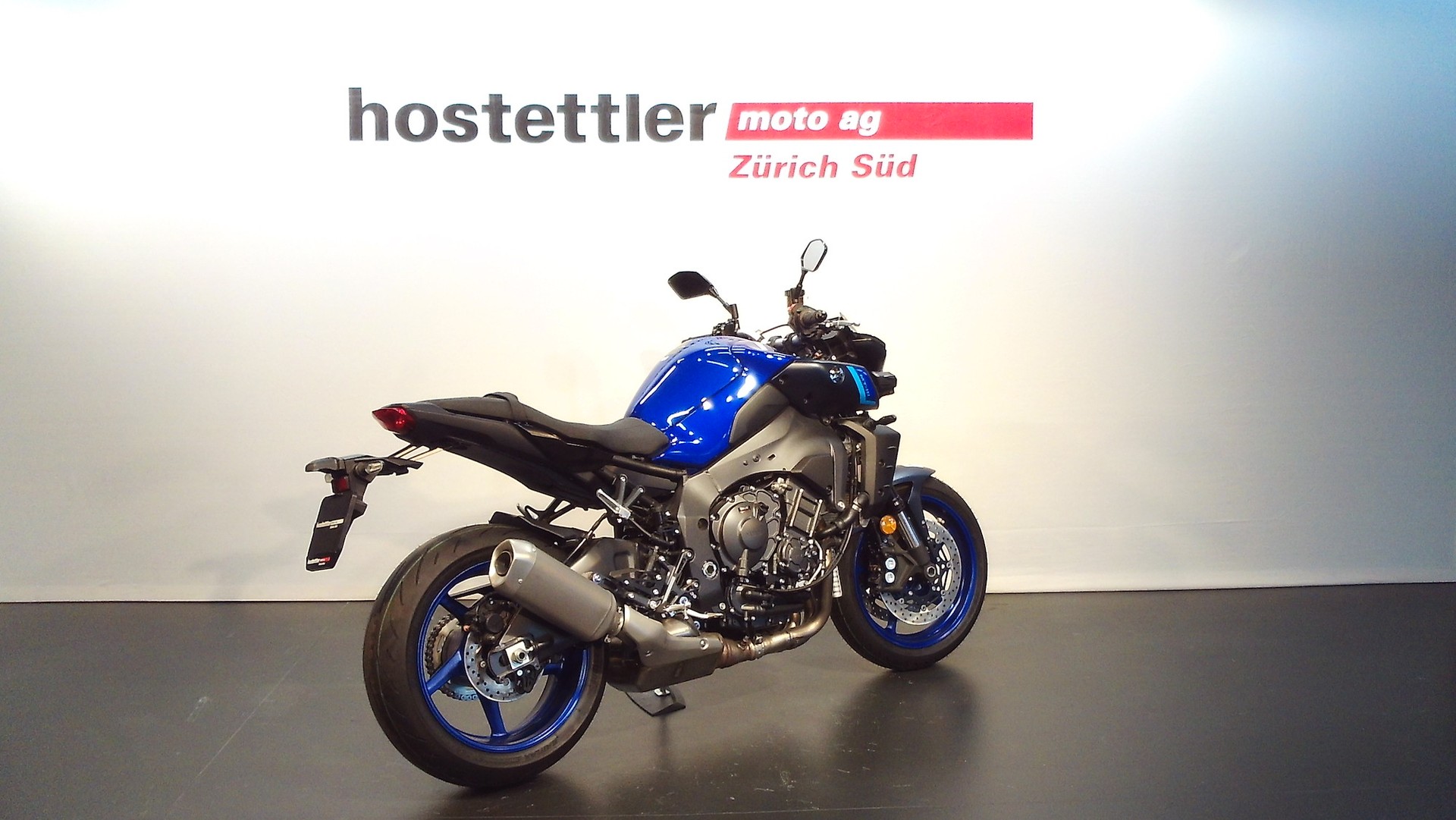 YAMAHA MT-10-showroom-element-1