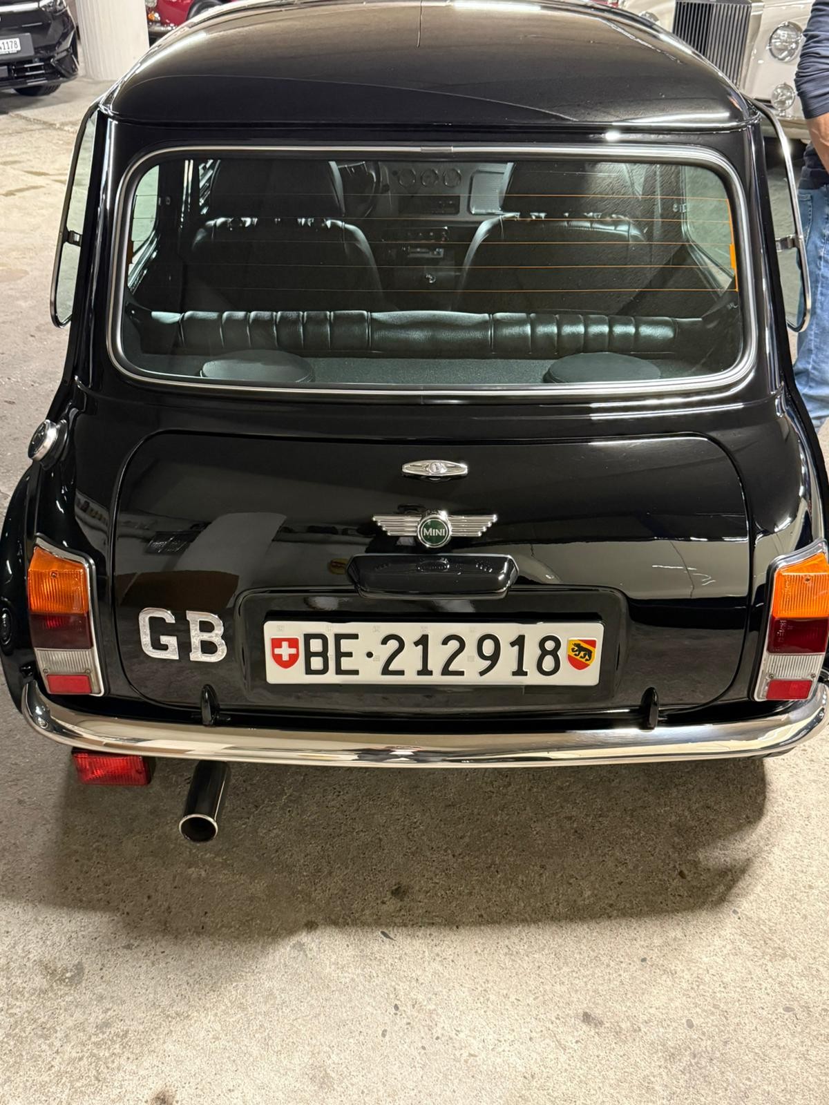 MINI 1.3i 40th Anniversary-image-3