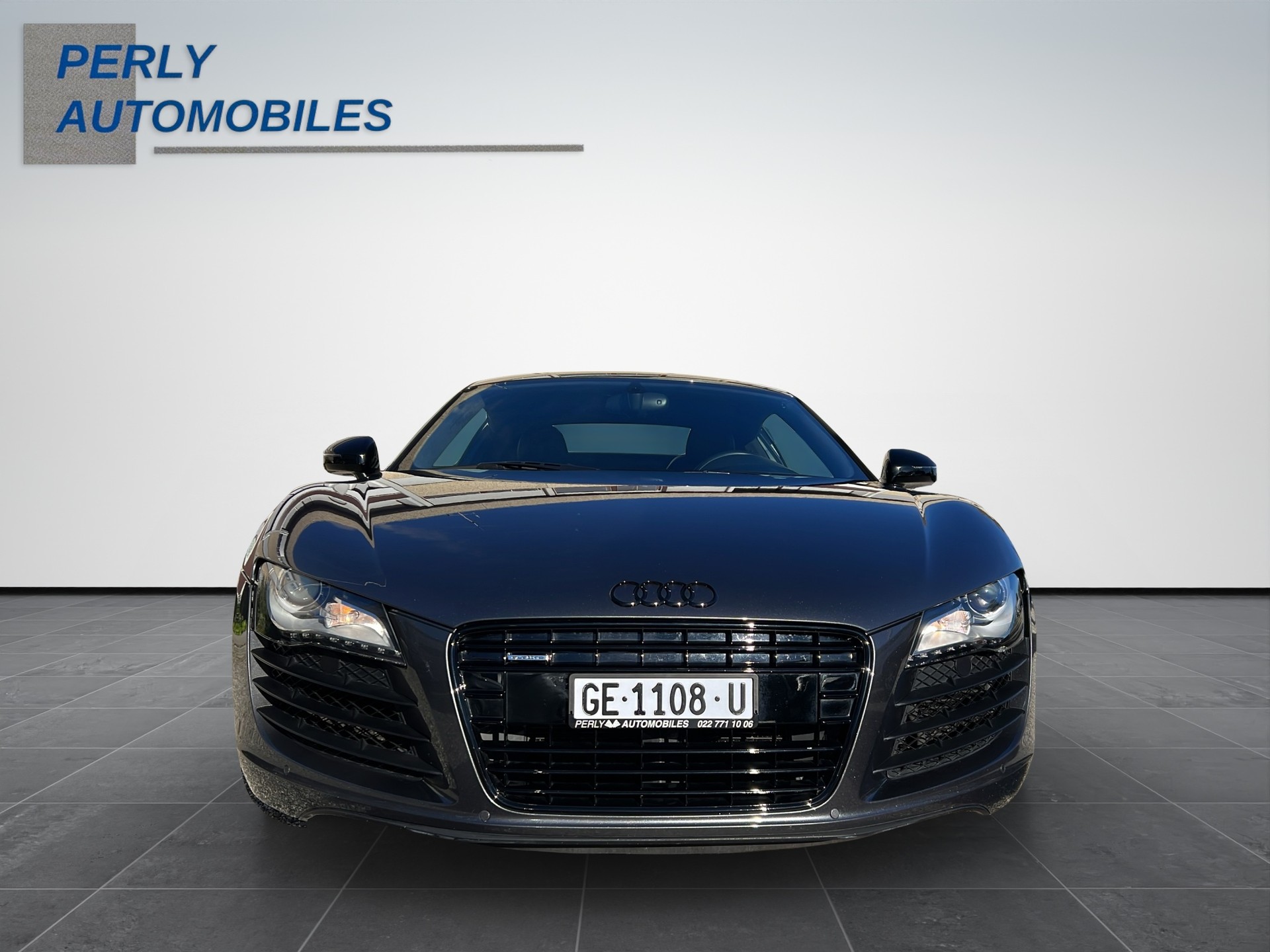 AUDI R8 Coupé 4.2-image-0
