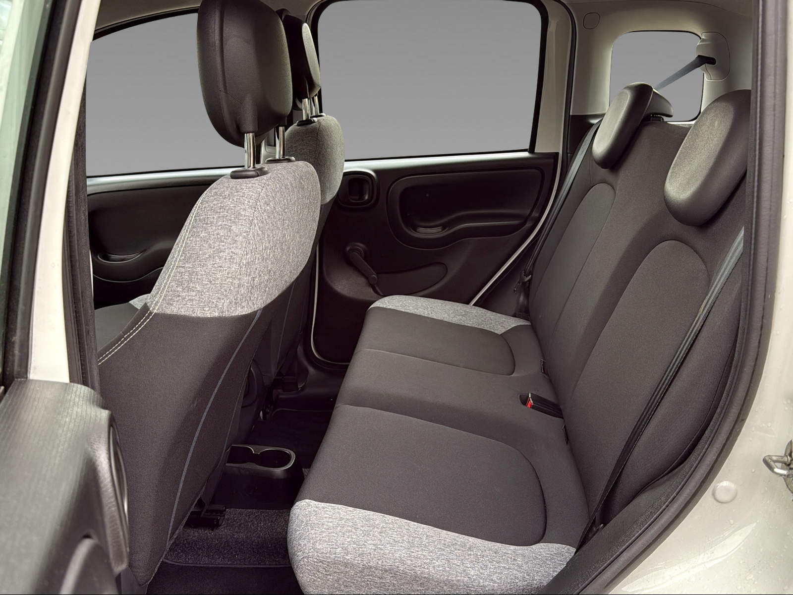 FIAT Panda 1.0 Hybrid City Life-image-13