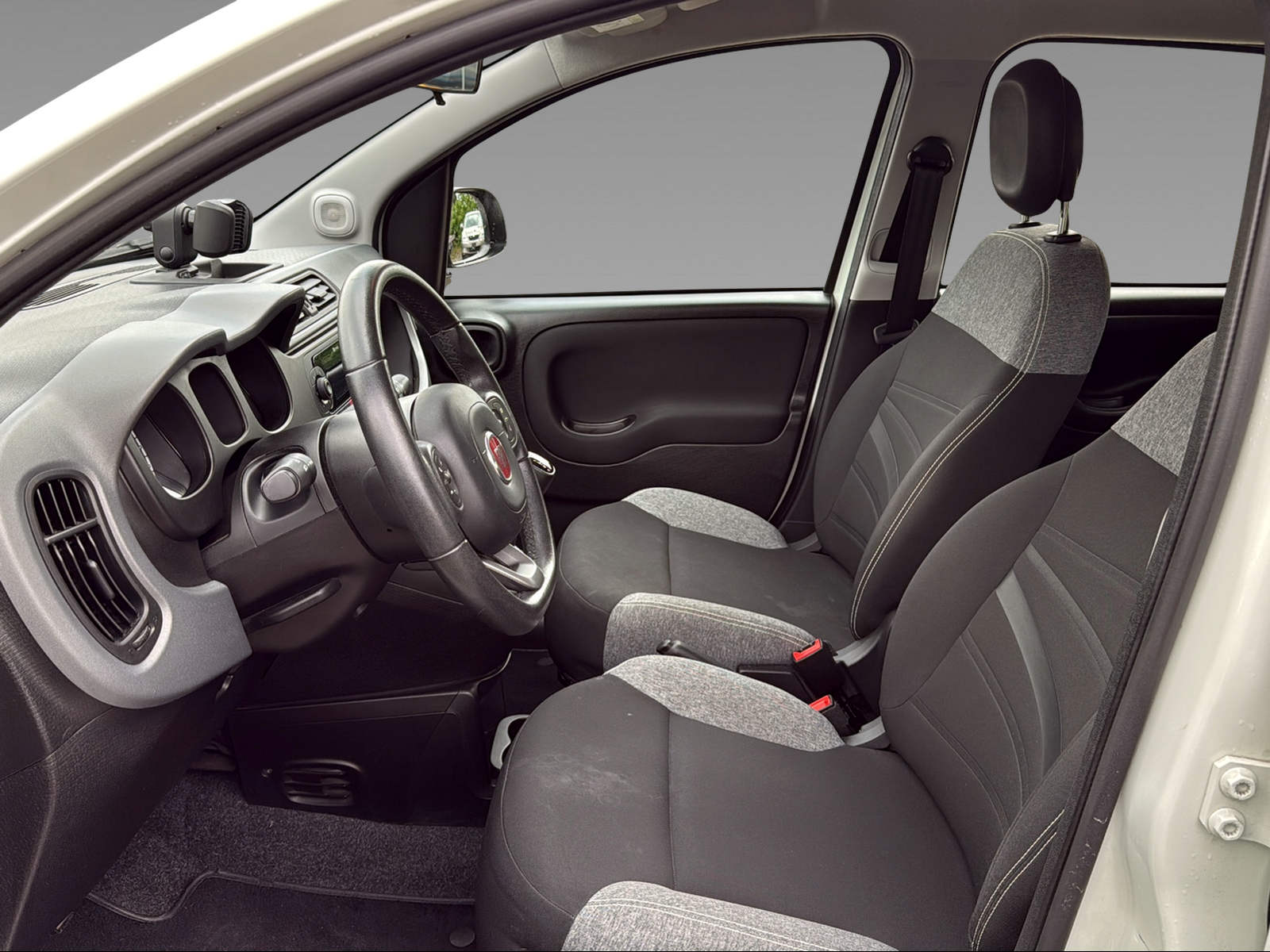 FIAT Panda 1.0 Hybrid City Life-image-7