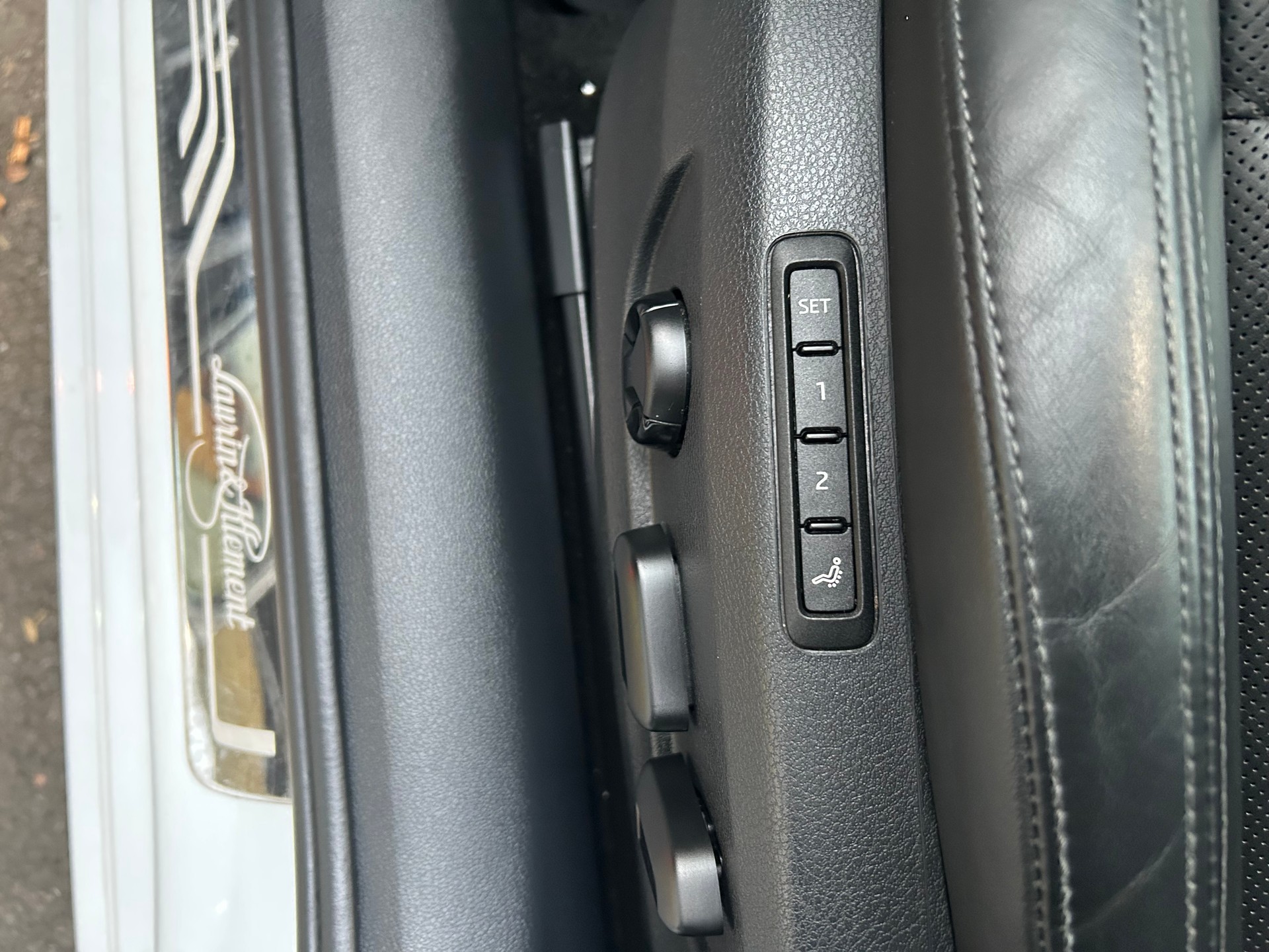 SKODA Superb Combi 2.0 TSI L&K DSG 4x4-image-13