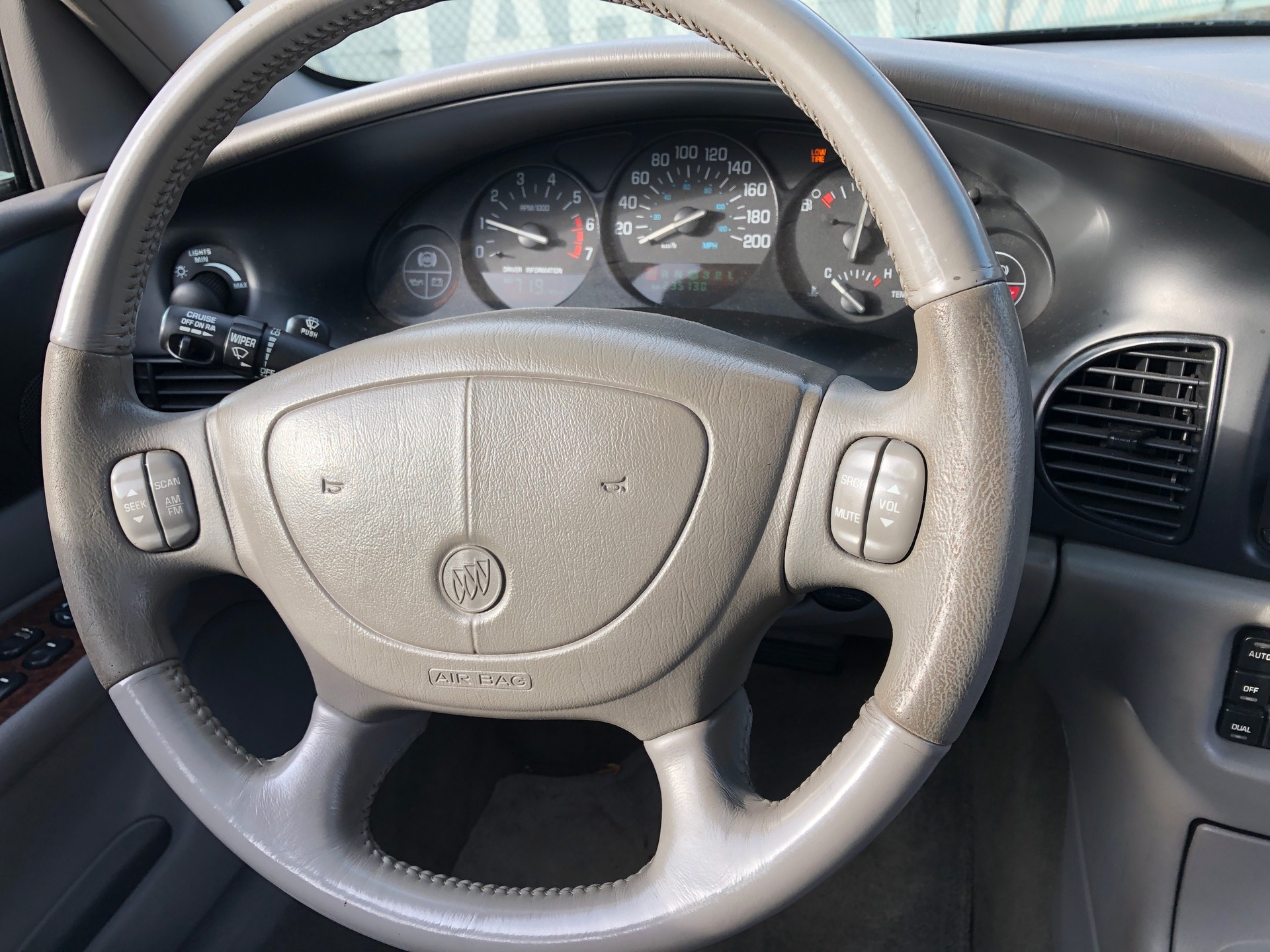 BUICK Regal GS 3.8-V6-image-18
