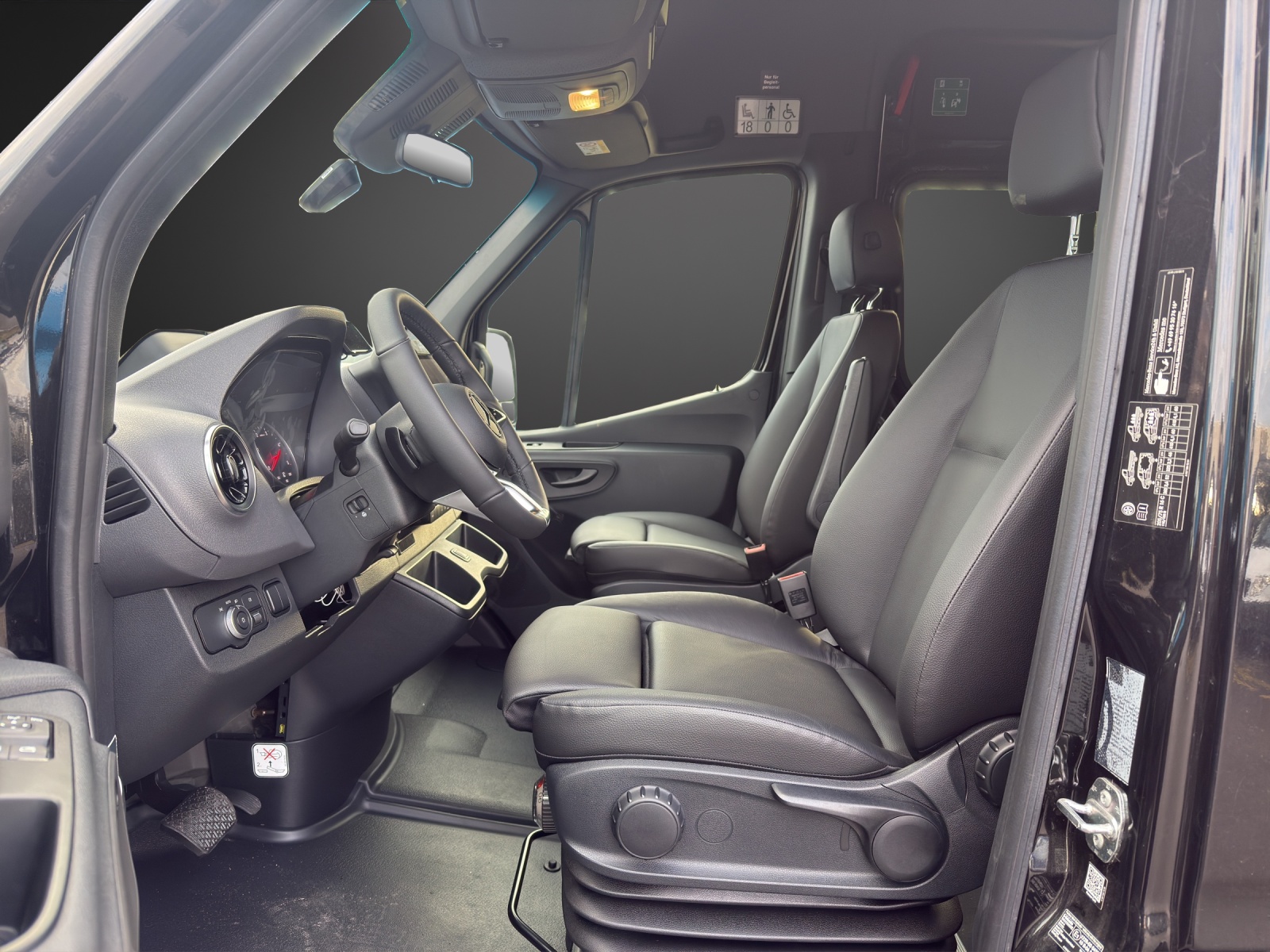 MERCEDES-BENZ Sprinter Tremonia Transfer 45-image-6