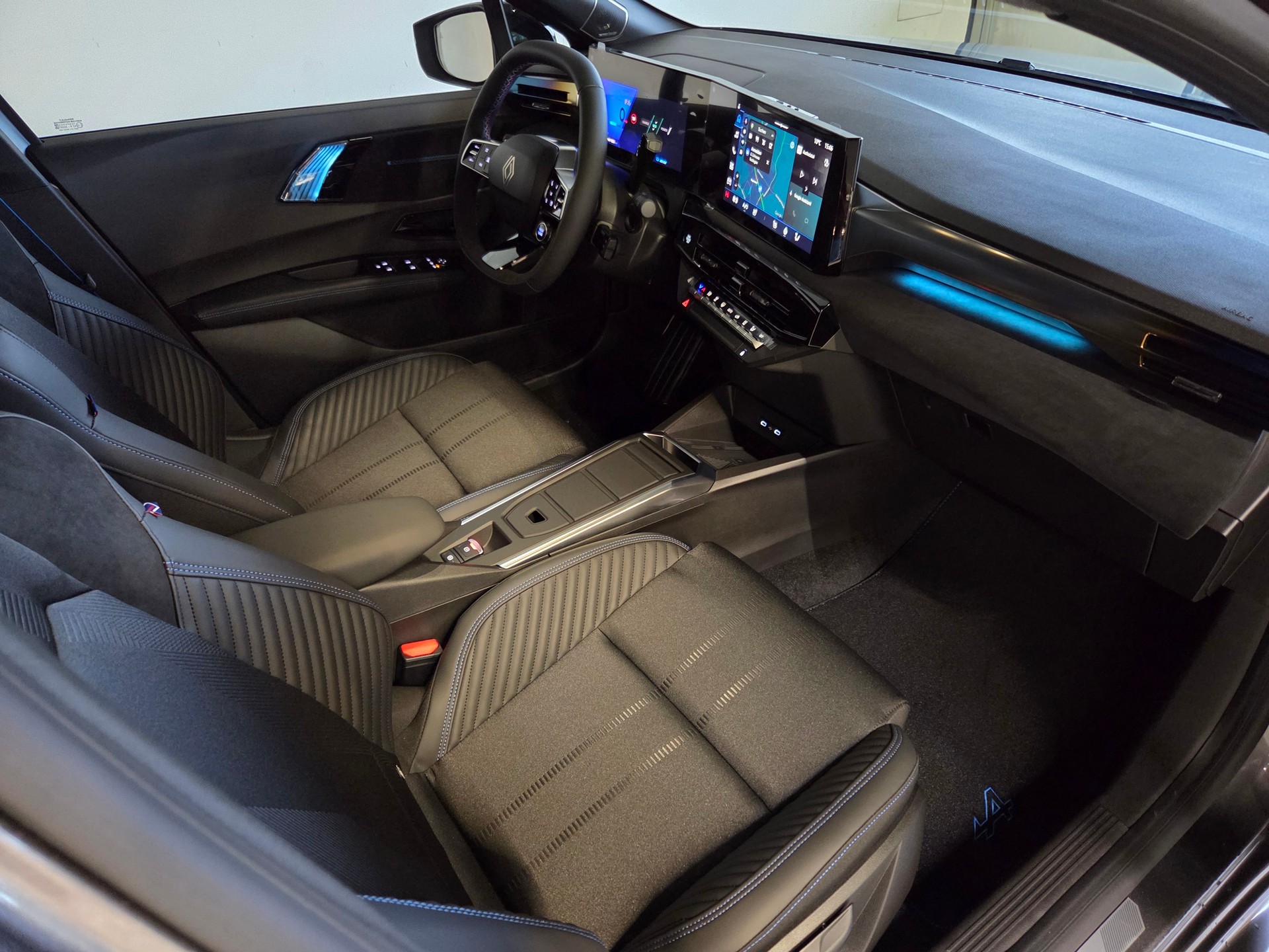RENAULT CLIO E-TECH FULL HYBRID esprit Alpine full hybrid E-Tech 160-image-6