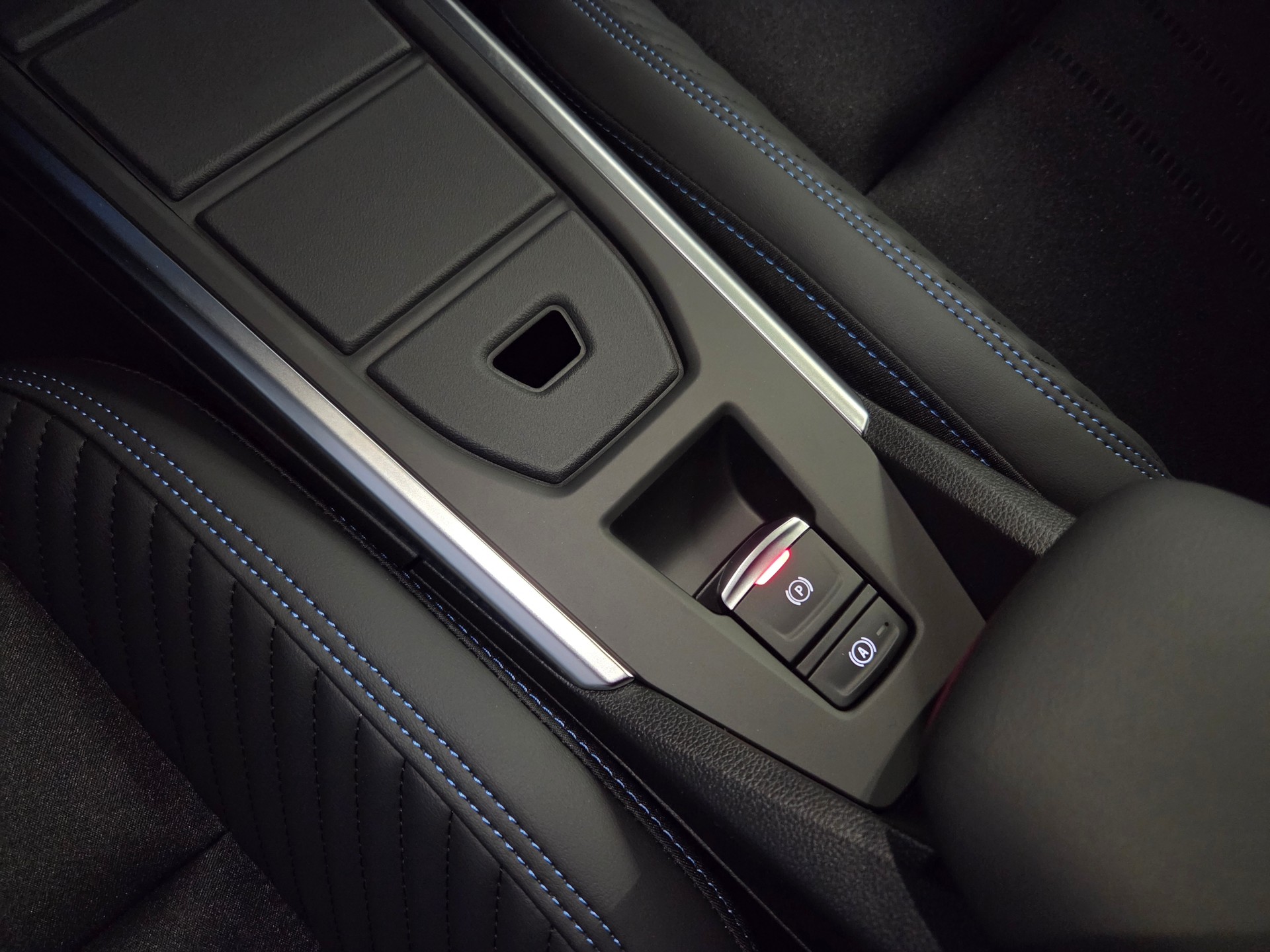 RENAULT CLIO E-TECH FULL HYBRID esprit Alpine full hybrid E-Tech 160-image-19