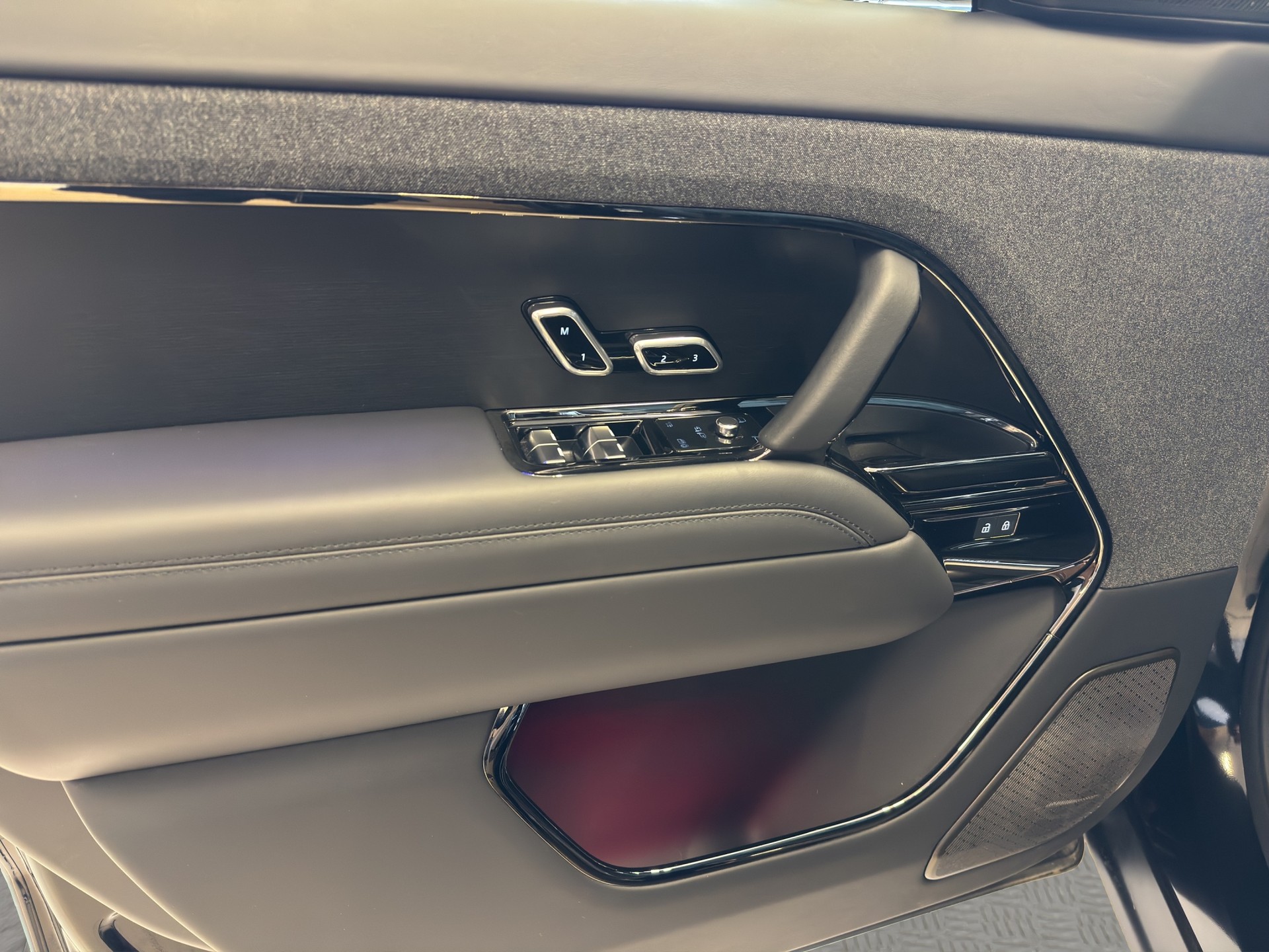 LAND ROVER Range Rover Sport 3.0 I6 350 AB-image-15
