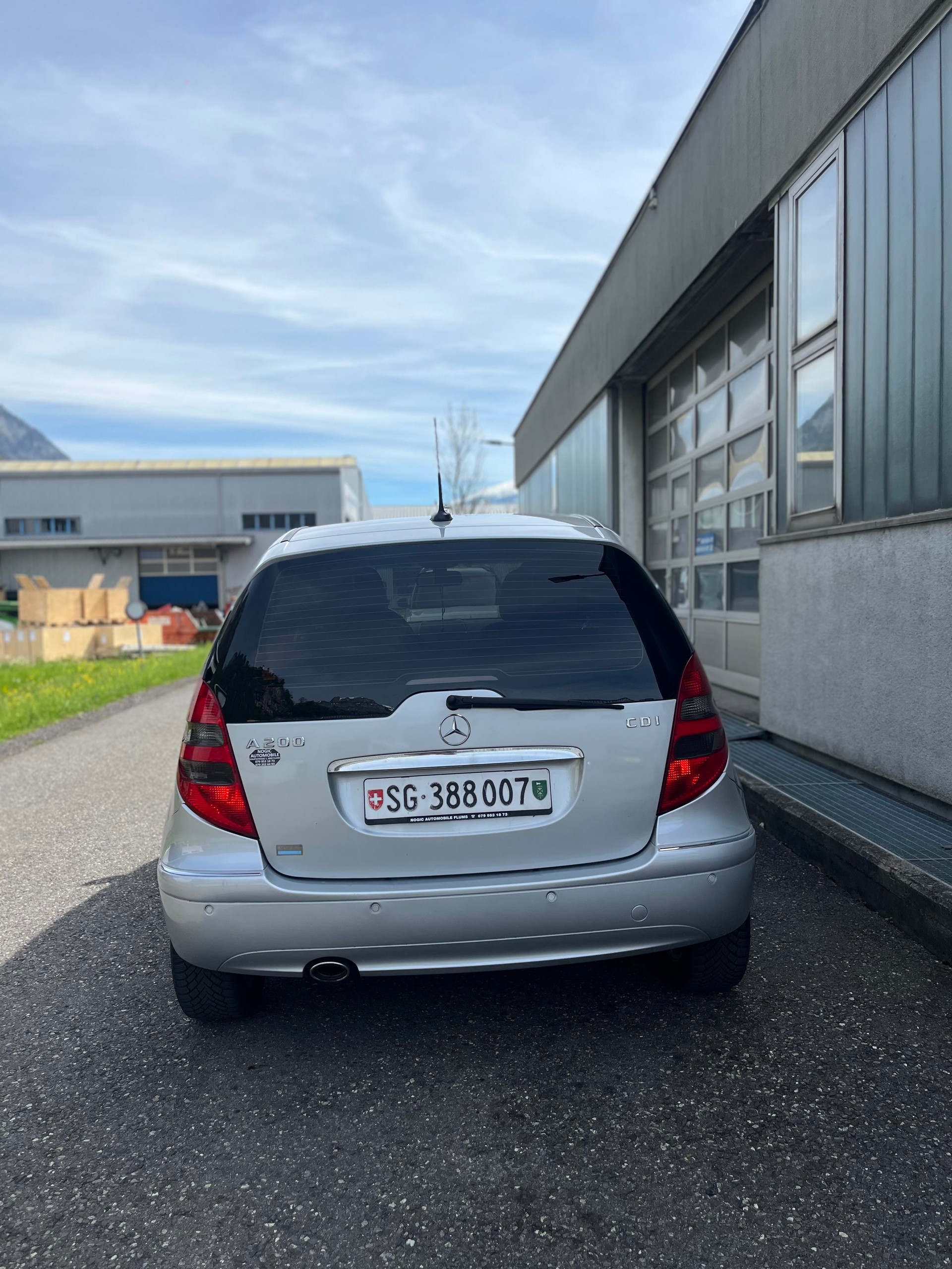 MERCEDES-BENZ A 200 CDI Avantgarde Edition A-image-6