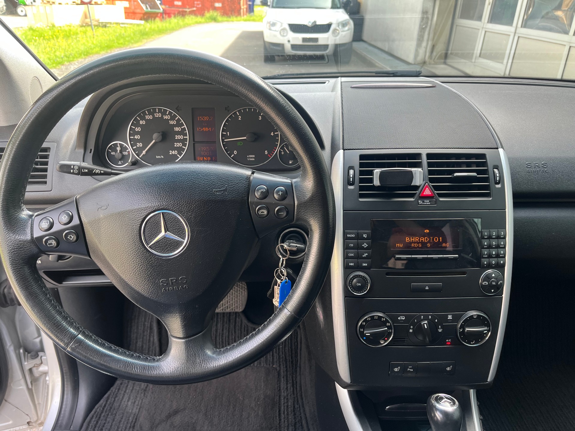 MERCEDES-BENZ A 200 CDI Avantgarde Edition A-image-3