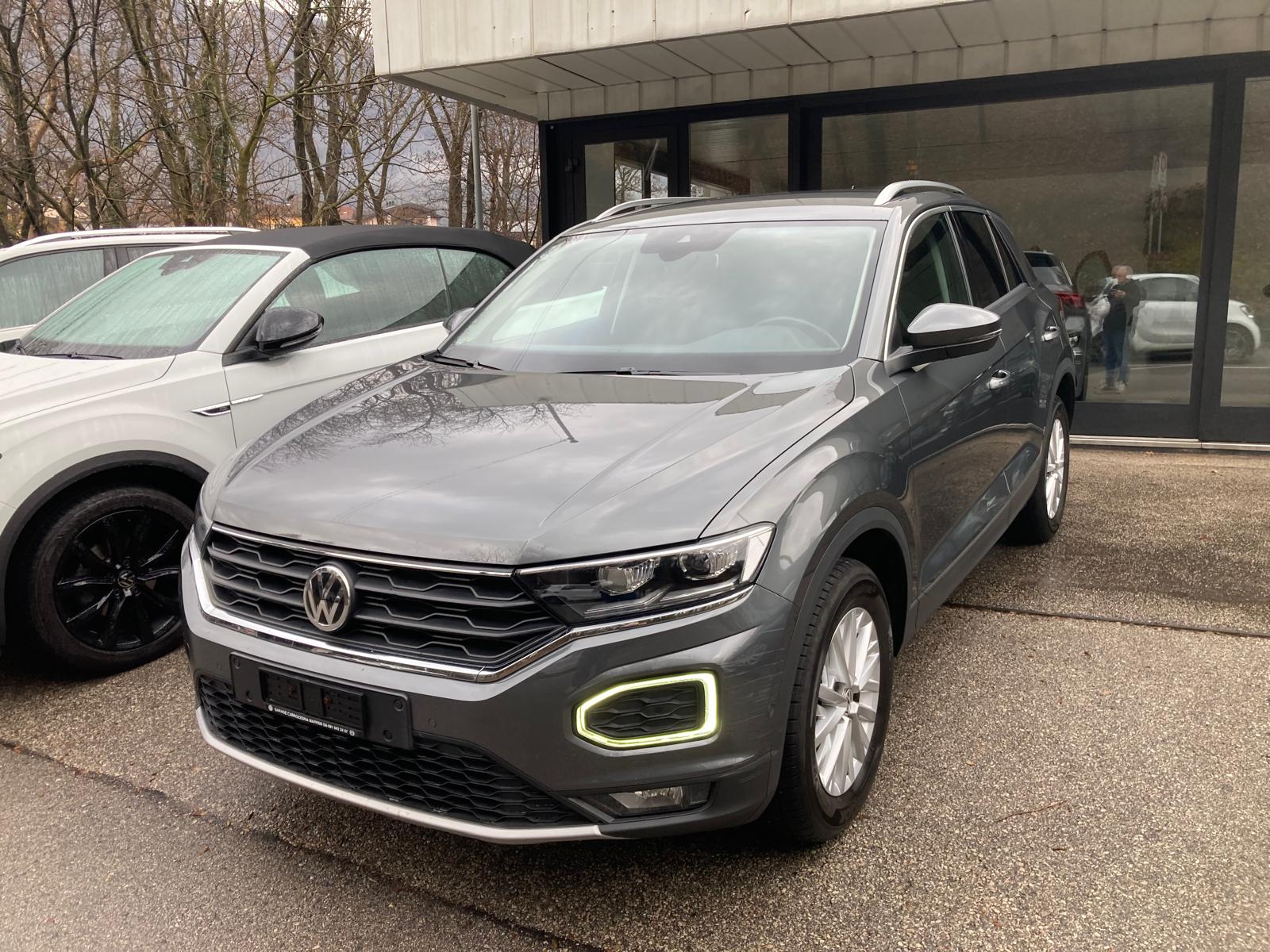 VW T-Roc 1.5 TSI EVO Advance-image-1