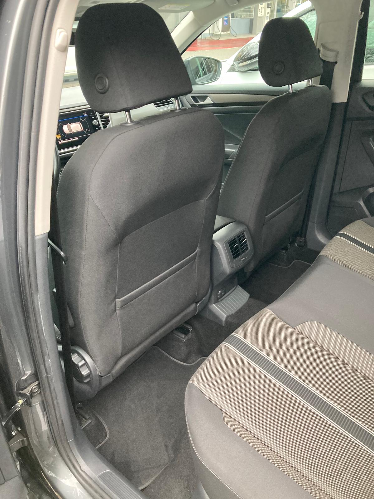 VW T-Roc 1.5 TSI EVO Advance-image-8