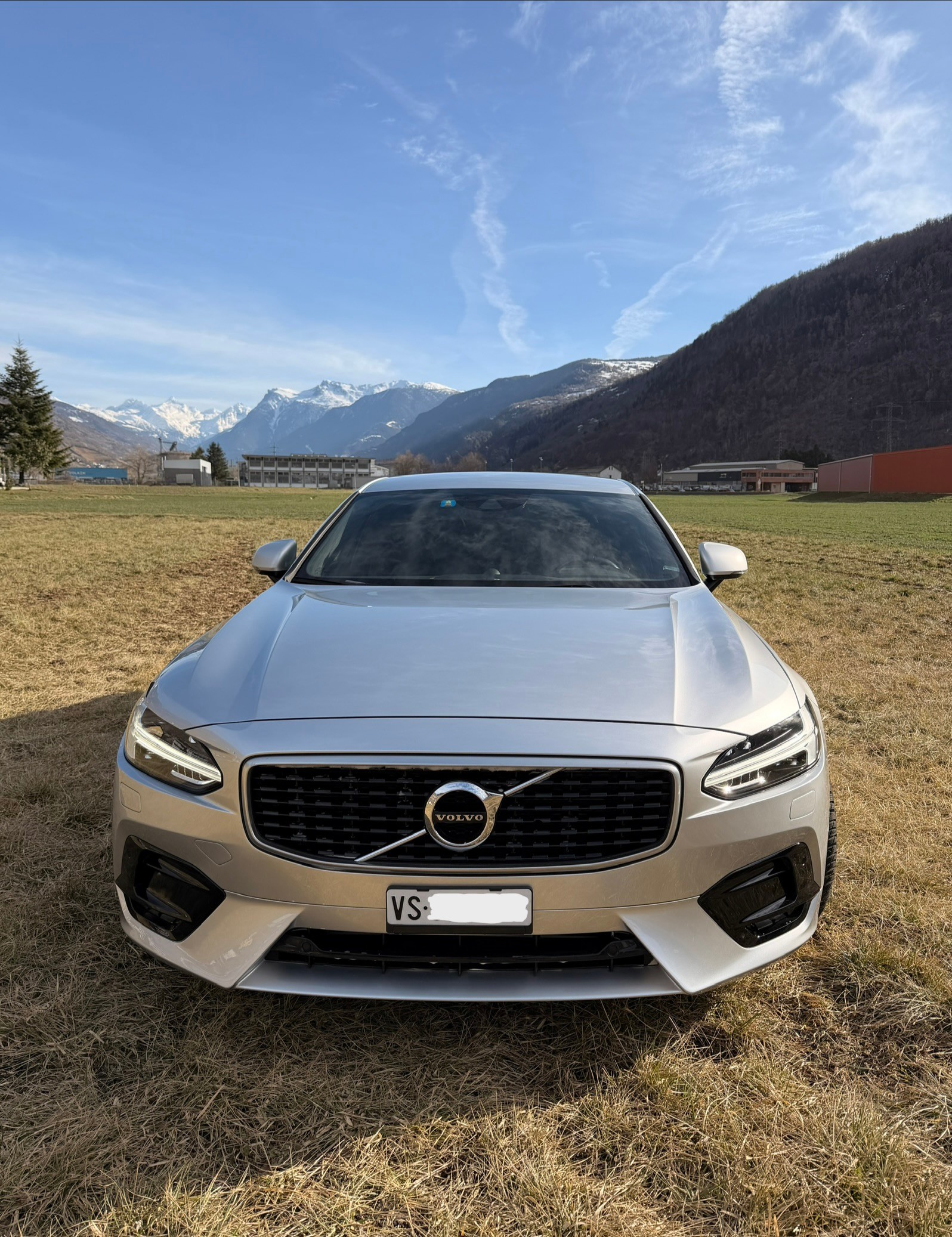 VOLVO S90 D4 R-Design Geartronic-image-2