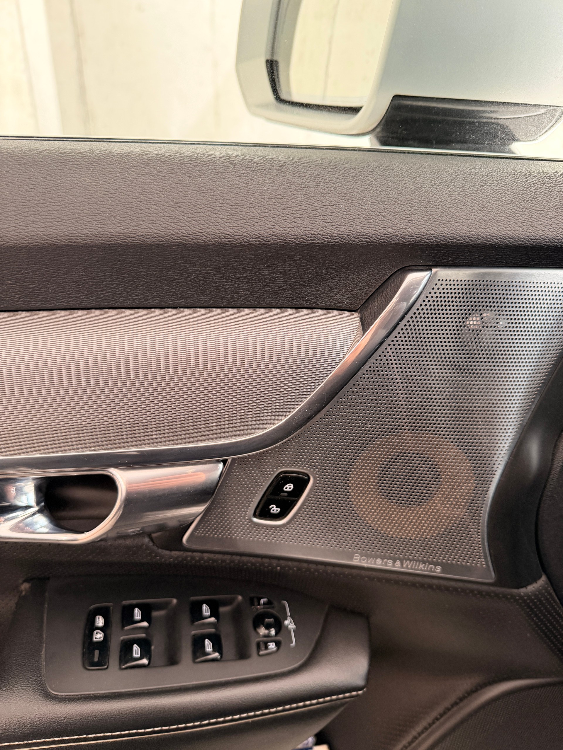 VOLVO S90 D4 R-Design Geartronic-image-11