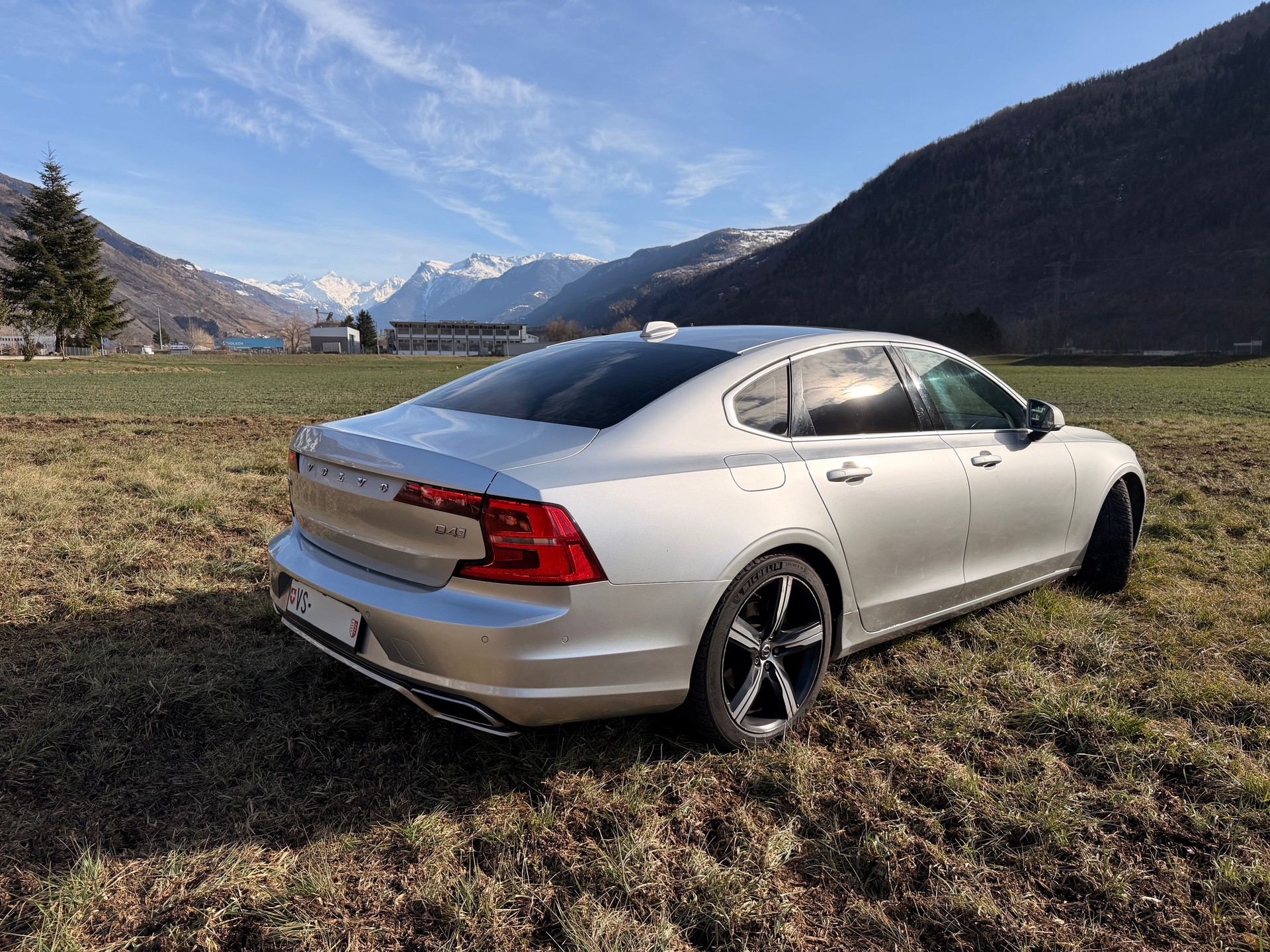 VOLVO S90 D4 R-Design Geartronic-image-4