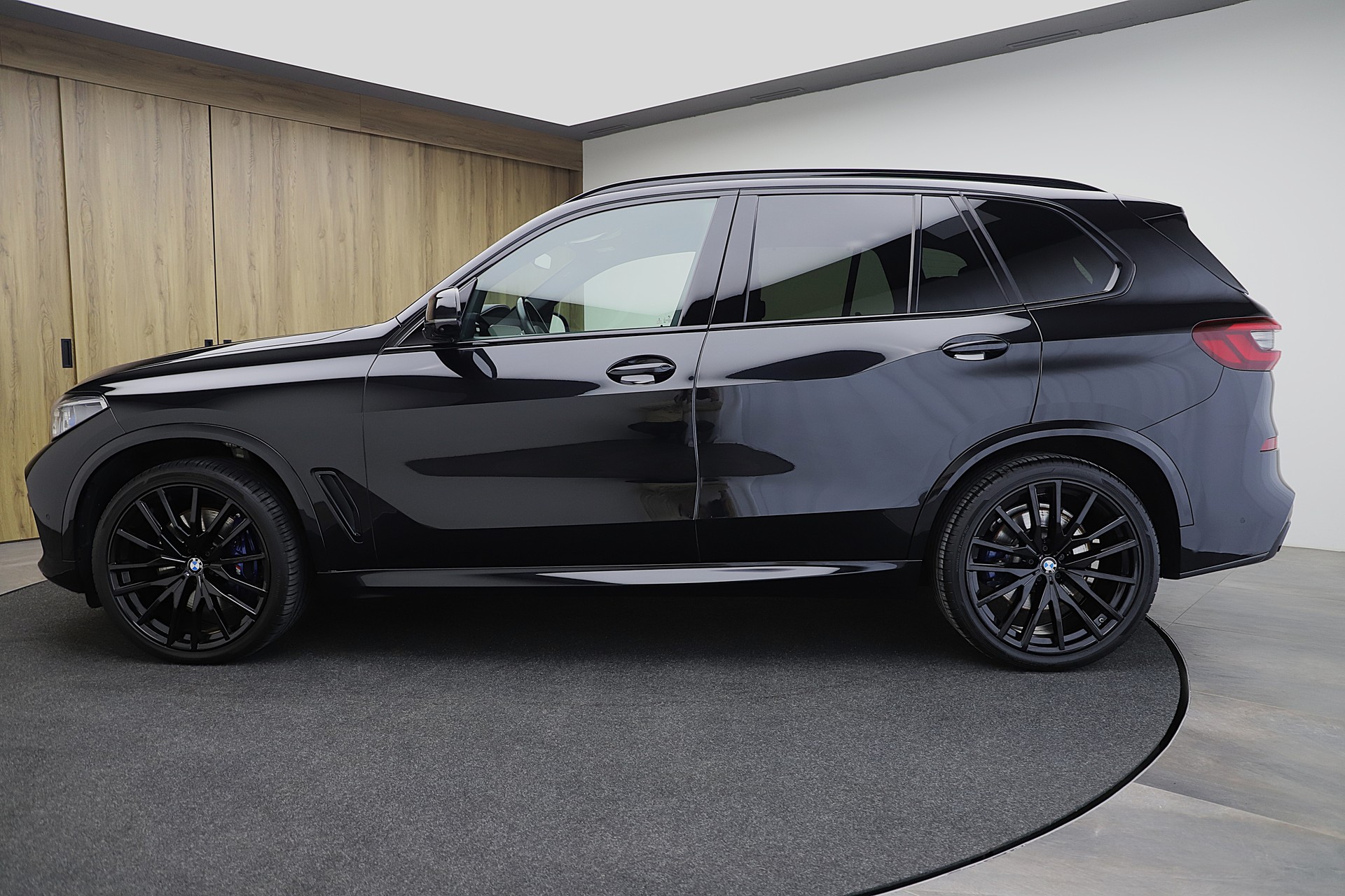 BMW X5 xDrive M50d Steptronic-image-2