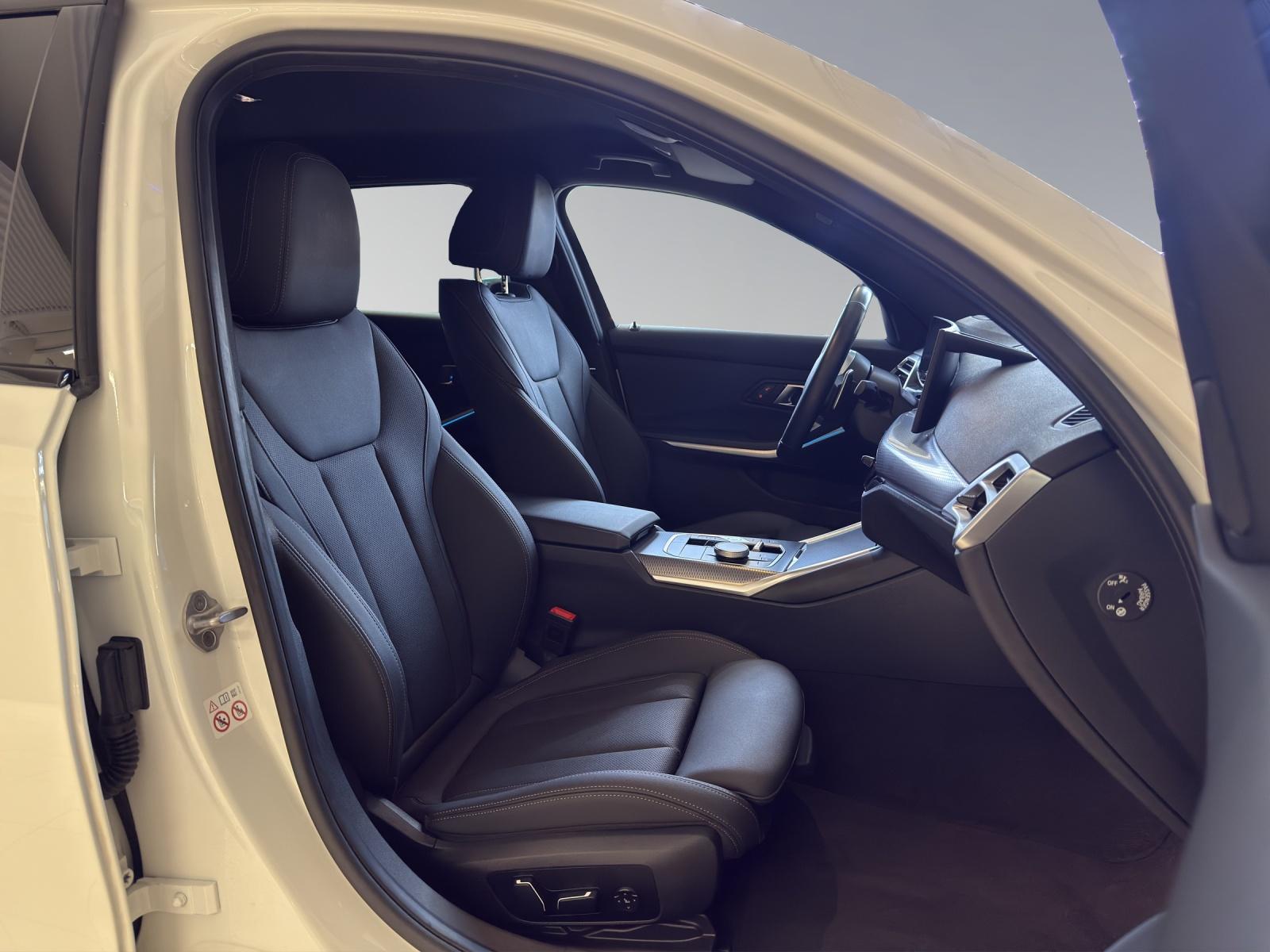 BMW 330d xDrive Touring M-SportPaket-image-19