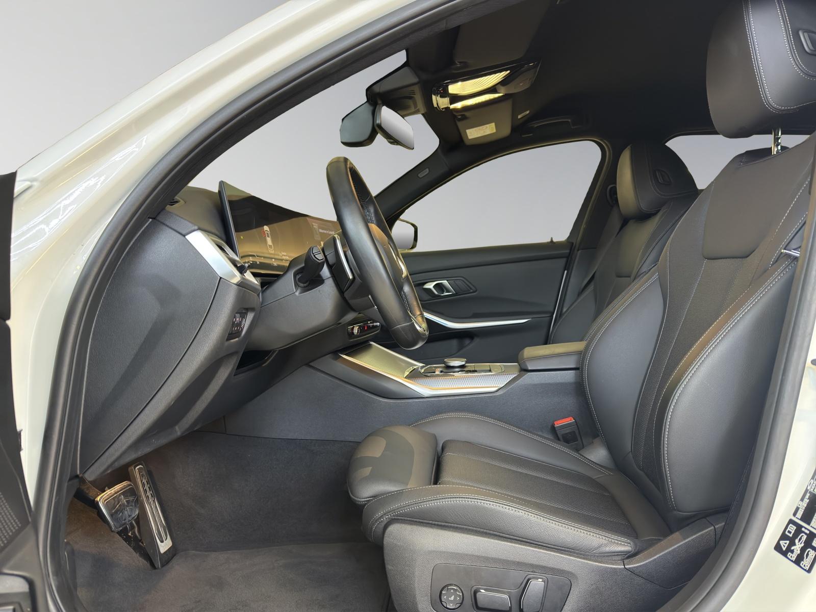 BMW 330d xDrive Touring M-SportPaket-image-14
