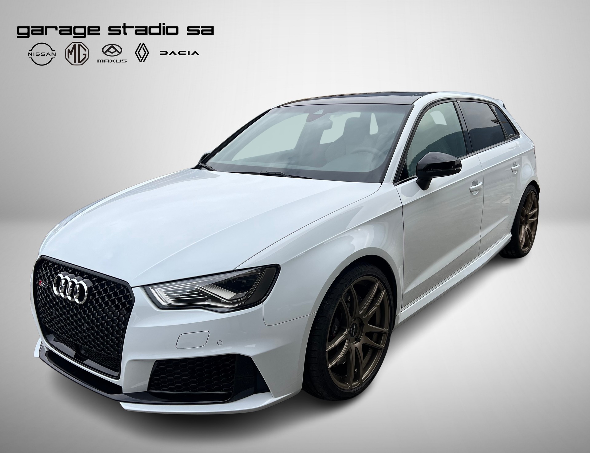 AUDI RS3 2.5 TSI quattro S-tronic-image-4
