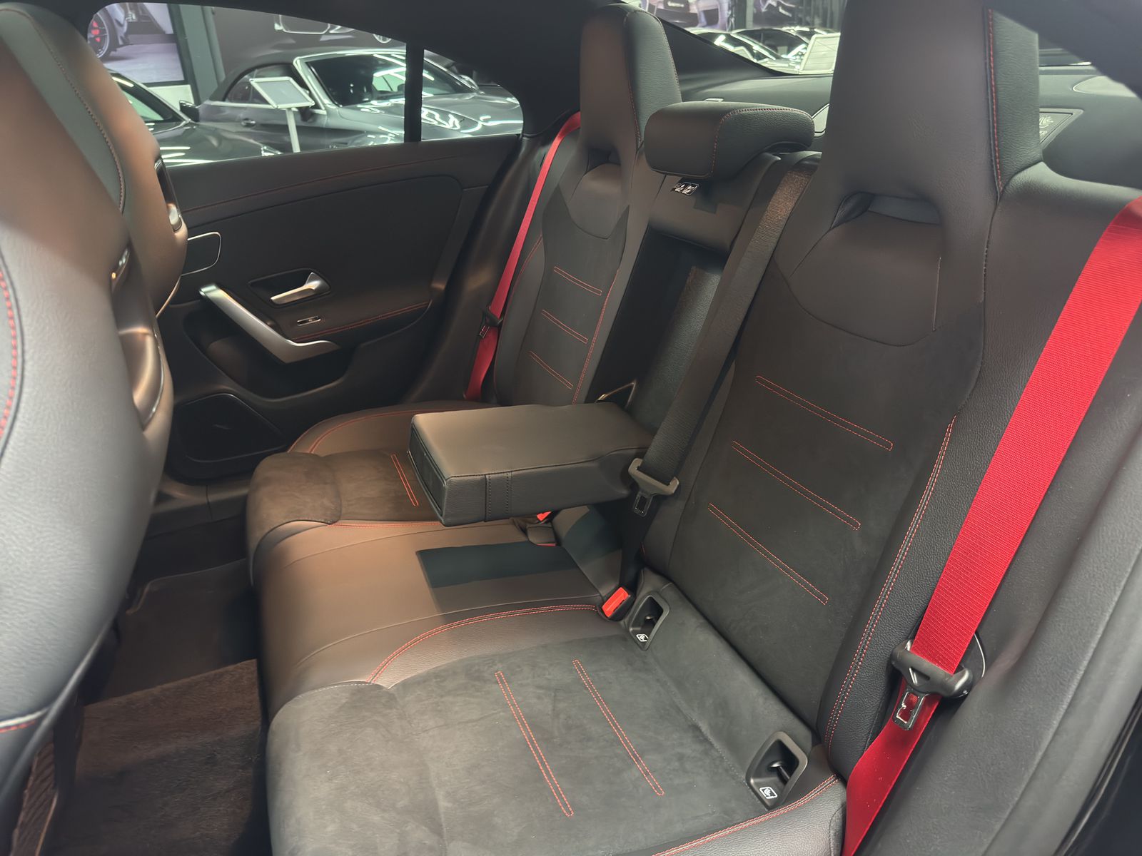 MERCEDES-BENZ CLA 45 S AMG 4Matic+ 8G-DCT-image-11
