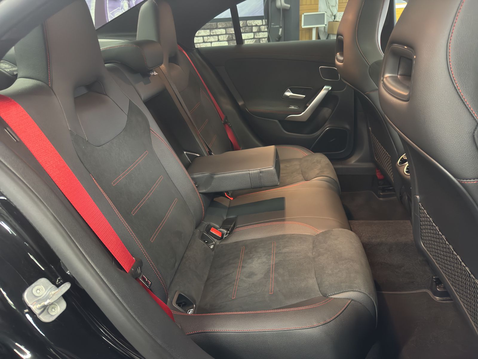 MERCEDES-BENZ CLA 45 S AMG 4Matic+ 8G-DCT-image-19