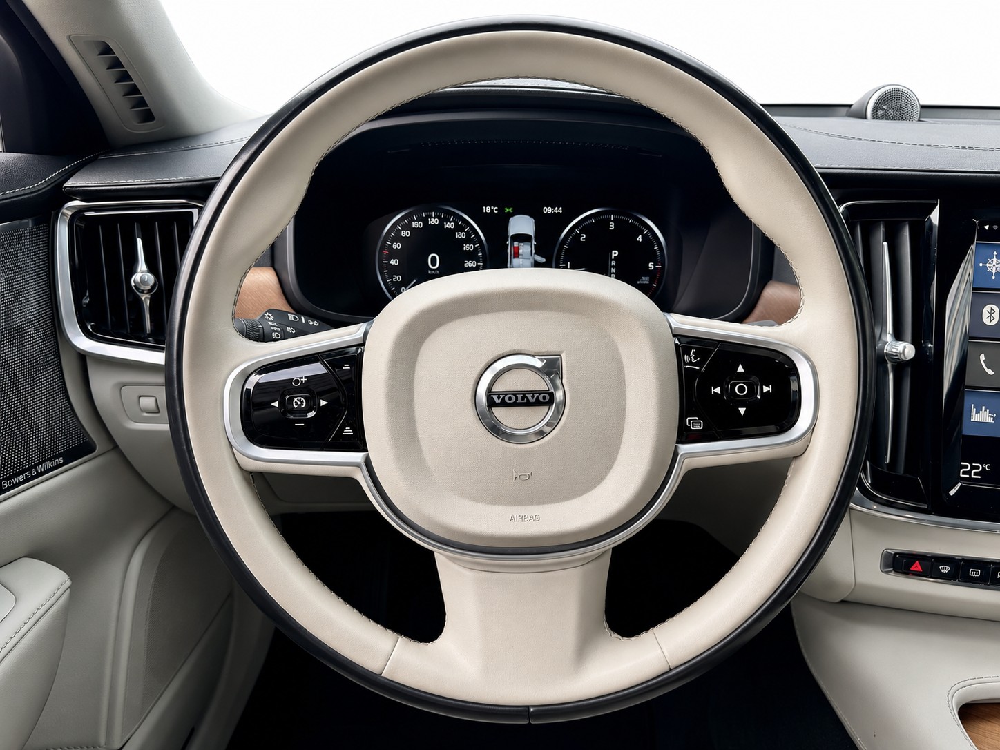 VOLVO S90 2.0 D5 Inscription AWD-image-10