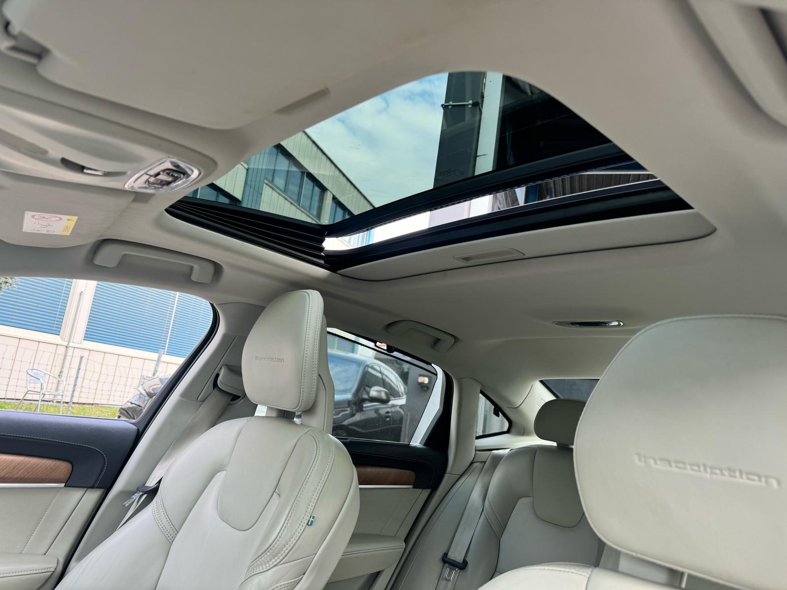 VOLVO S90 2.0 D5 Inscription AWD-image-18
