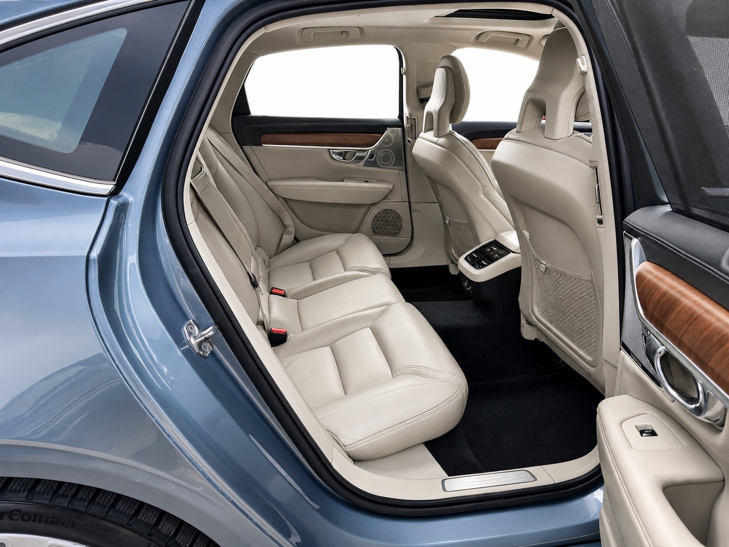 VOLVO S90 2.0 D5 Inscription AWD-image-14