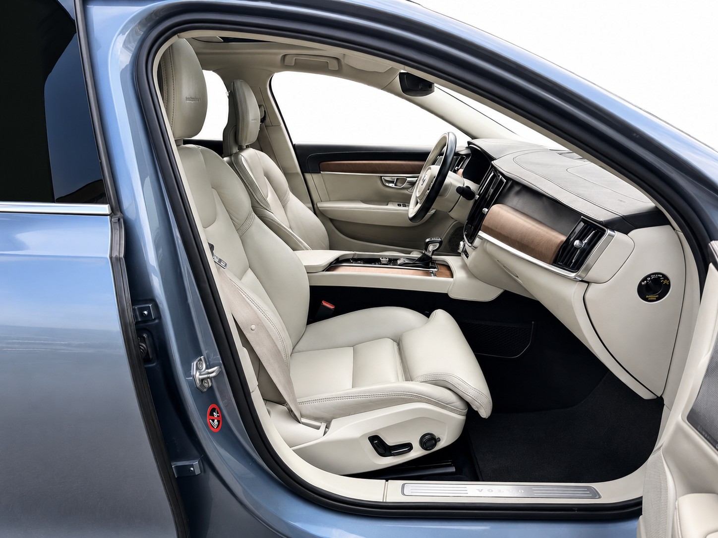 VOLVO S90 2.0 D5 Inscription AWD-image-7