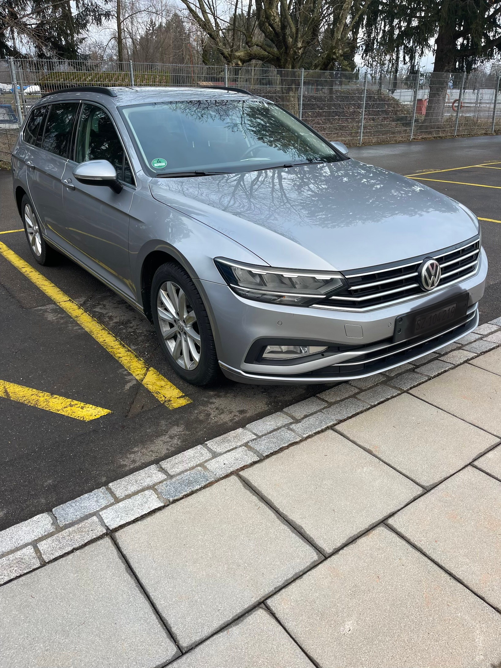 VW PASSAT 2.0 TDI Business-image-0