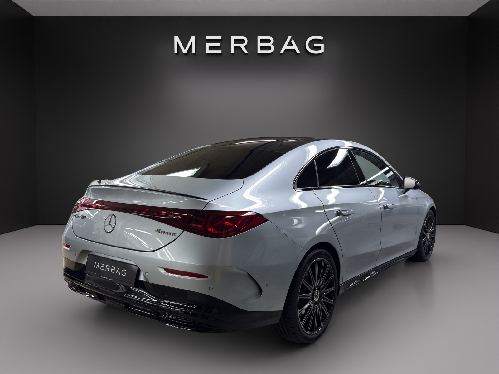 MERCEDES-BENZ CLA 220 8G-DCT 4Matic-image-4
