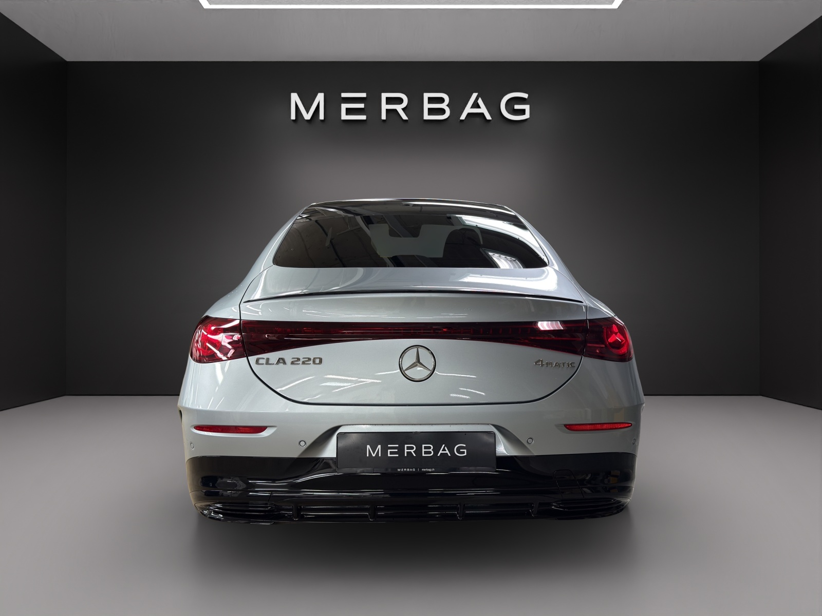 MERCEDES-BENZ CLA 220 8G-DCT 4Matic-image-3