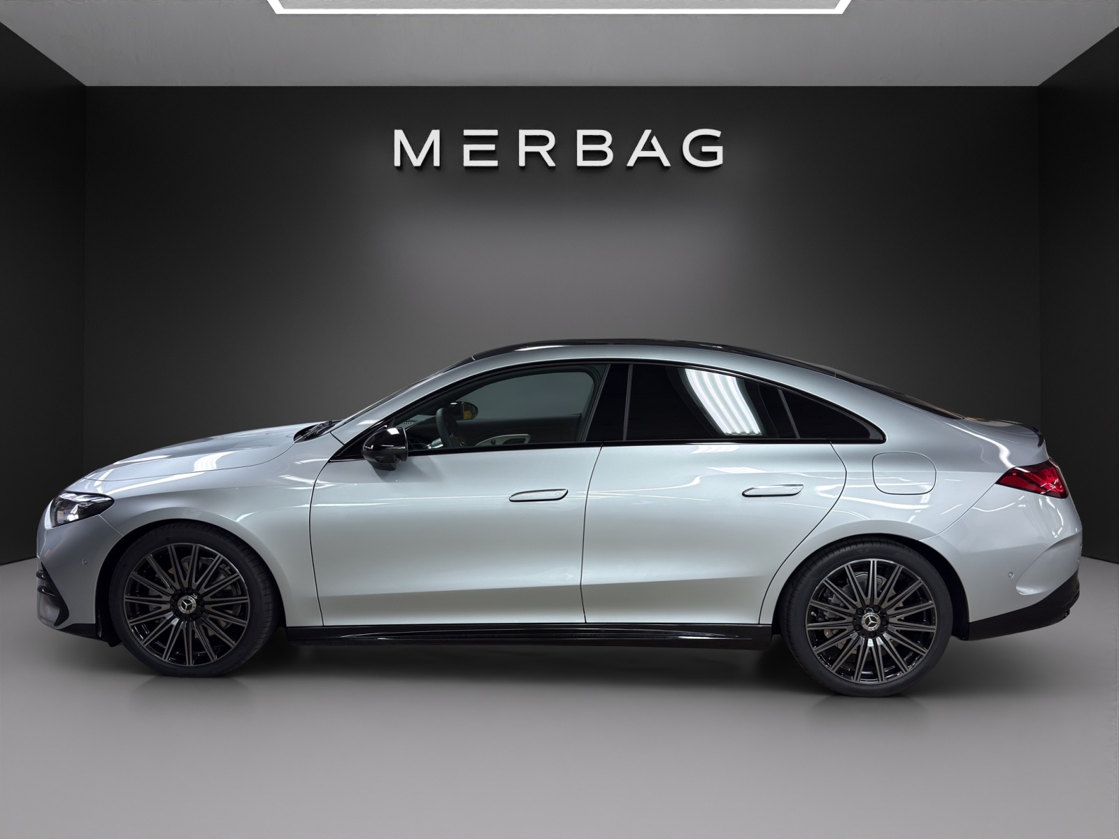 MERCEDES-BENZ CLA 220 8G-DCT 4Matic-image-1