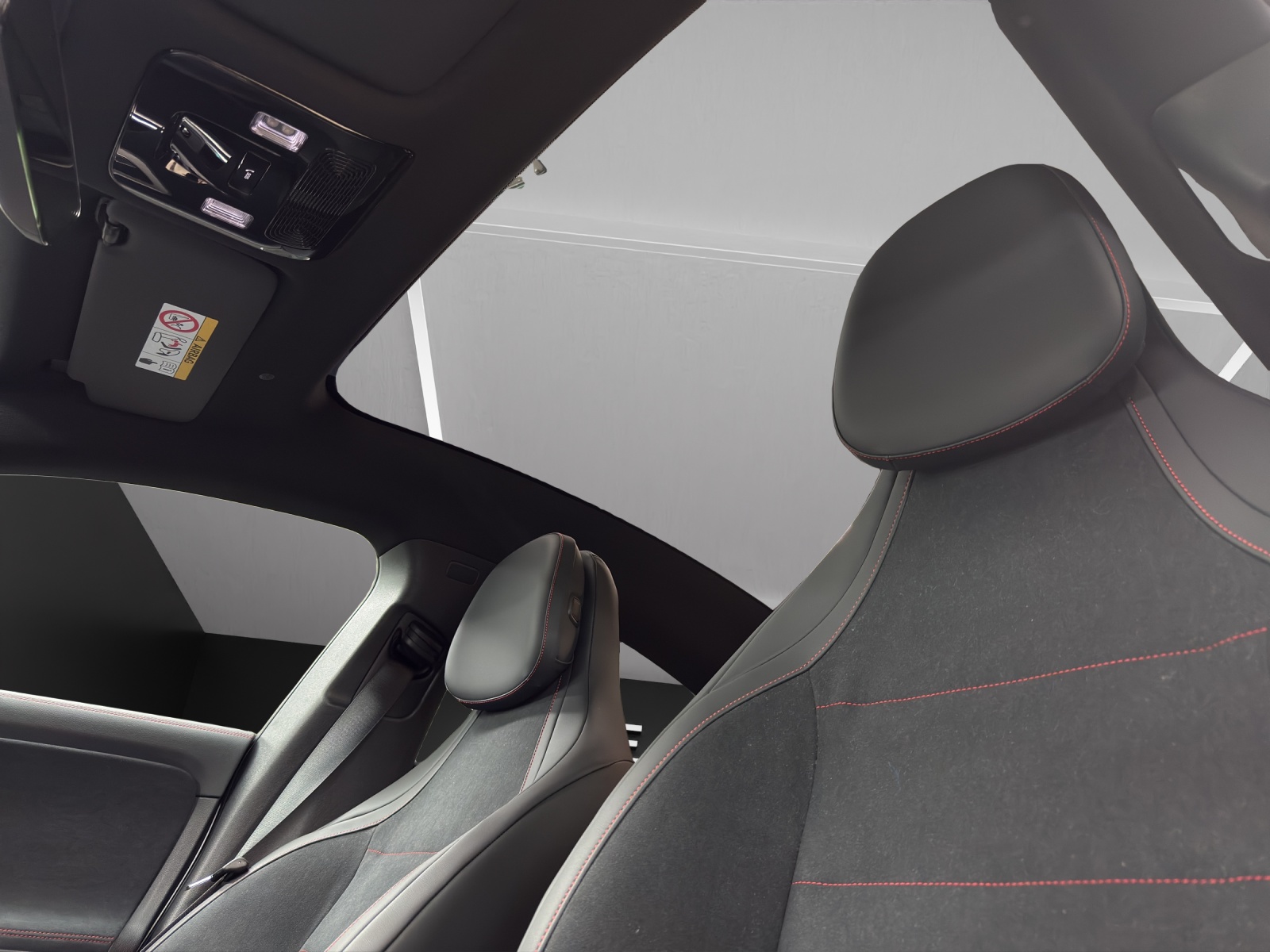 MERCEDES-BENZ CLA 220 8G-DCT 4Matic-image-13