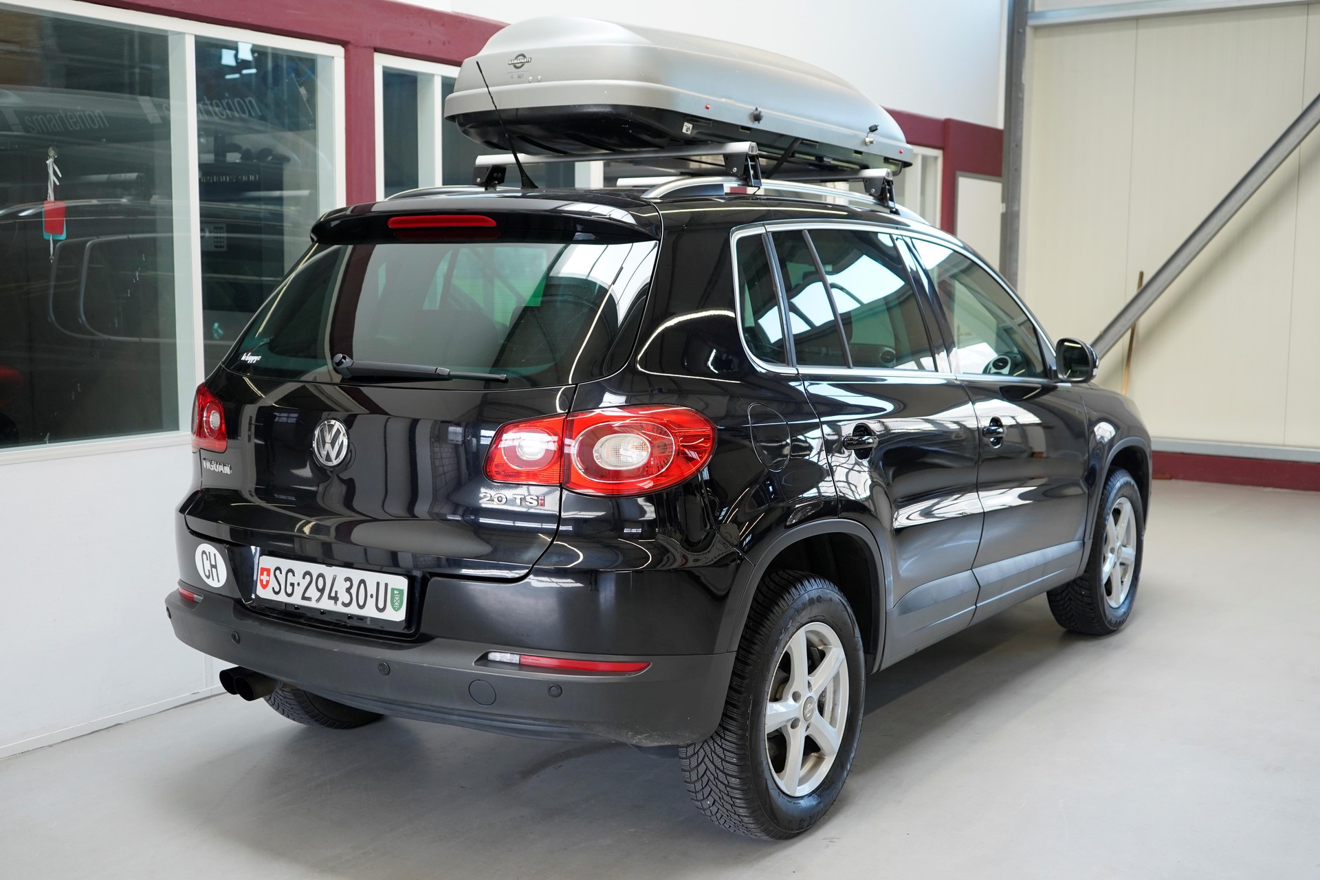 VW Tiguan 2.0 TSI Trend&Fun Tiptronic-image-7