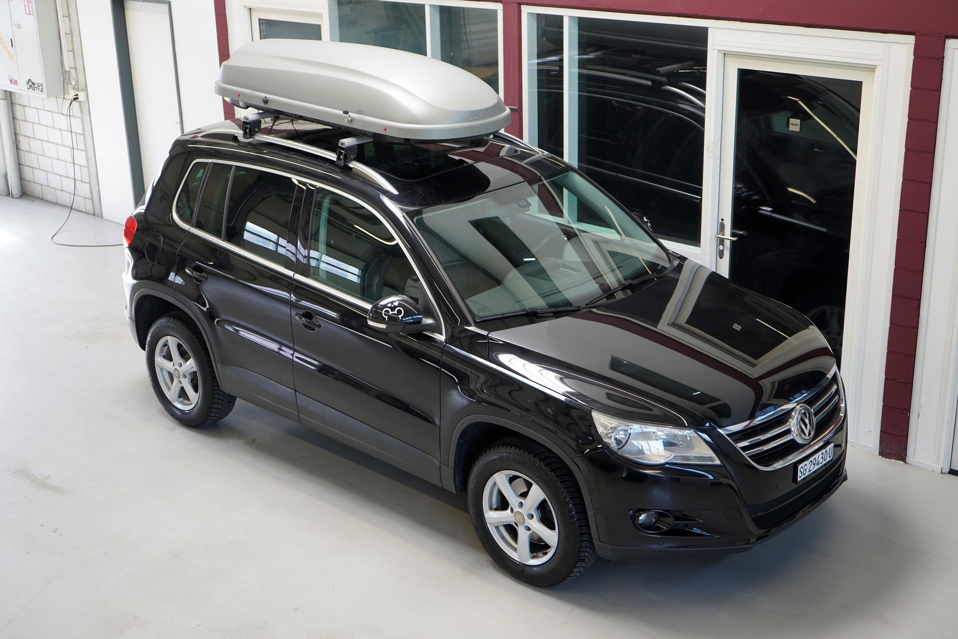 VW Tiguan 2.0 TSI Trend&Fun Tiptronic-image-0